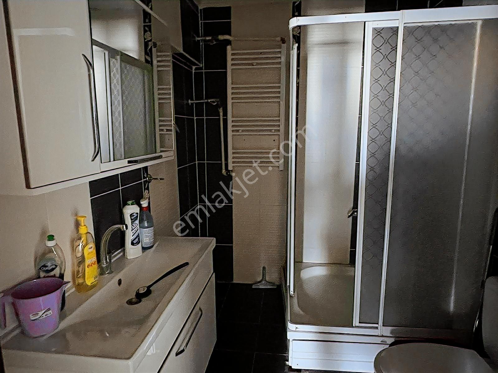 Emekevler Sitesinde 2+1 Full Yapılı Üst Kat Merkezi Sistem - Görsel 23