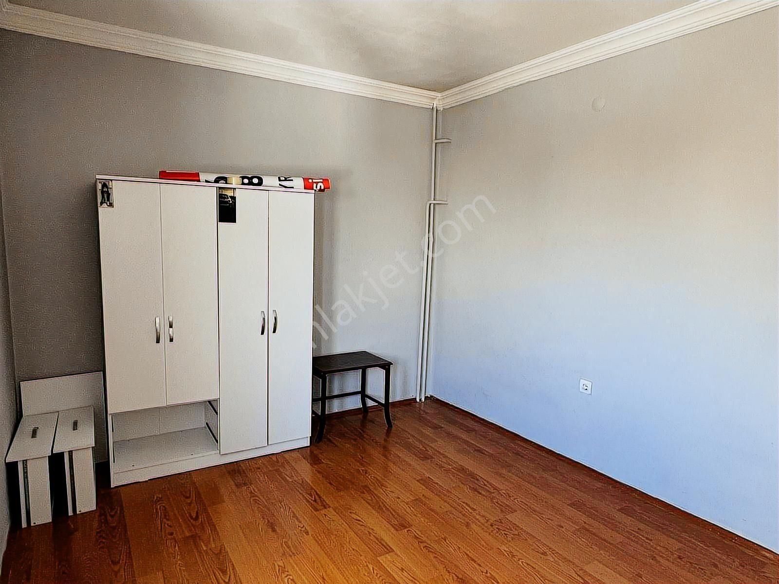 Emekevler Sitesinde 2+1 Full Yapılı Üst Kat Merkezi Sistem - Görsel 24