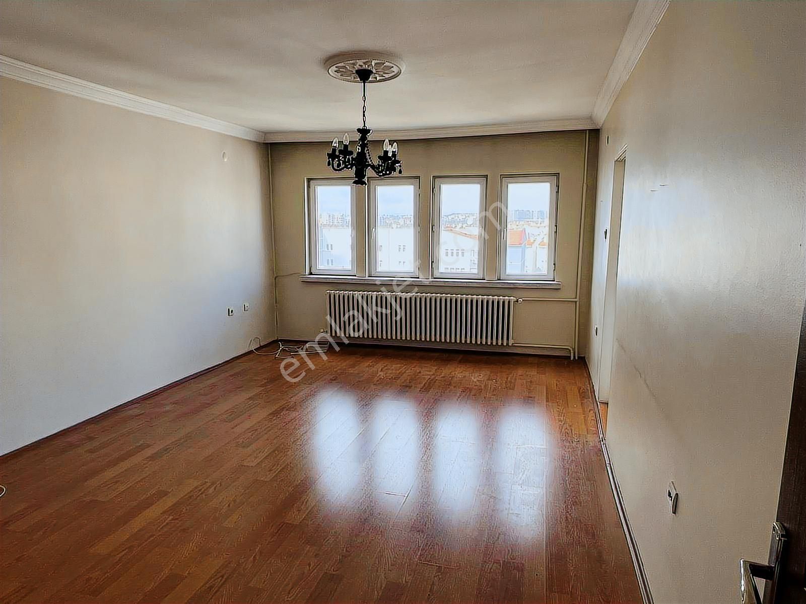 Emekevler Sitesinde 2+1 Full Yapılı Üst Kat Merkezi Sistem - Görsel 3