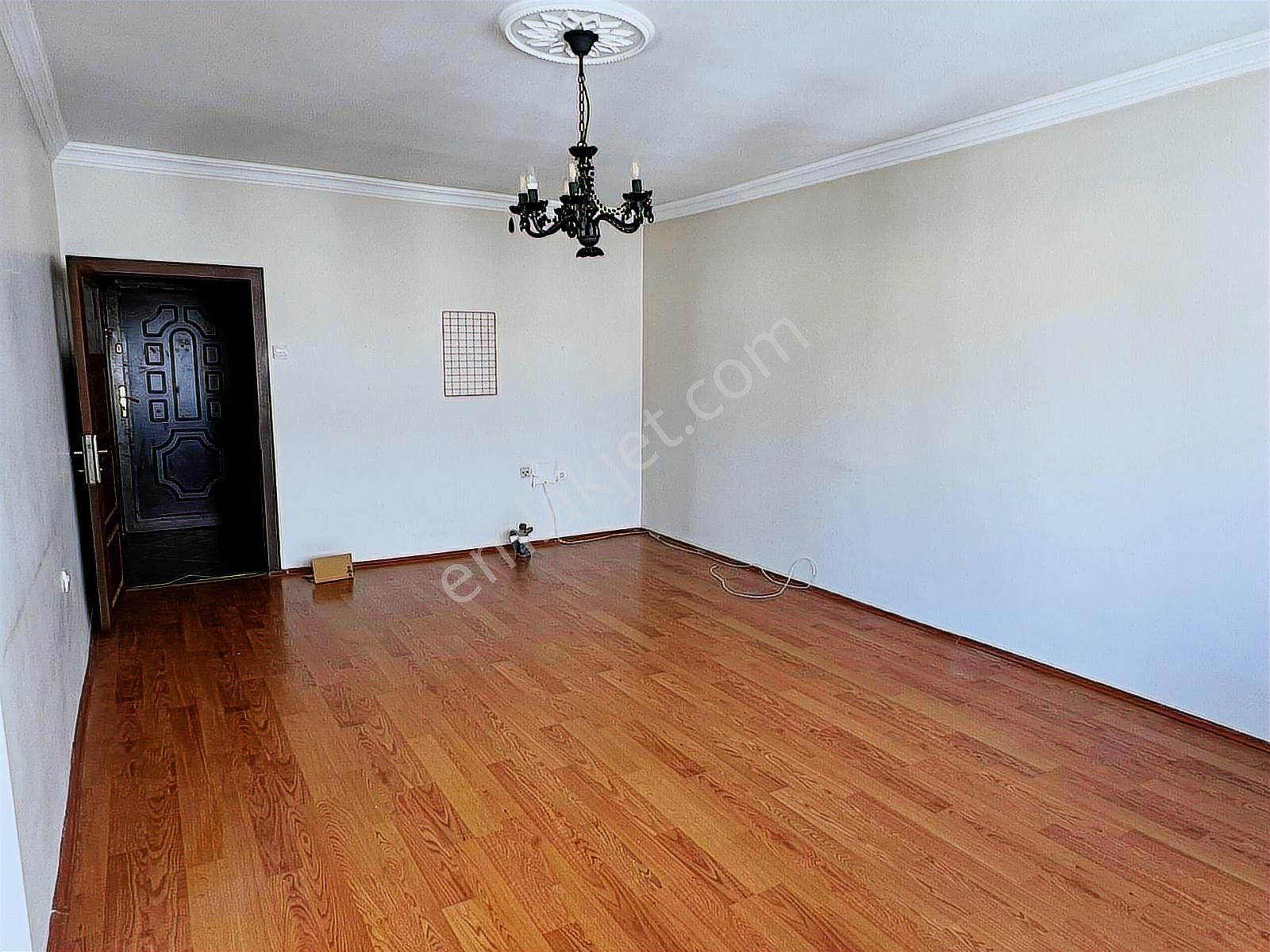 Emekevler Sitesinde 2+1 Full Yapılı Üst Kat Merkezi Sistem - Görsel 5