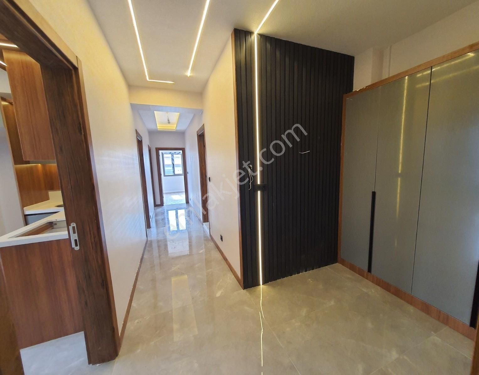 Torbalı'da Geniş Sıfır Satılık 3+1 Daire - Görsel 15