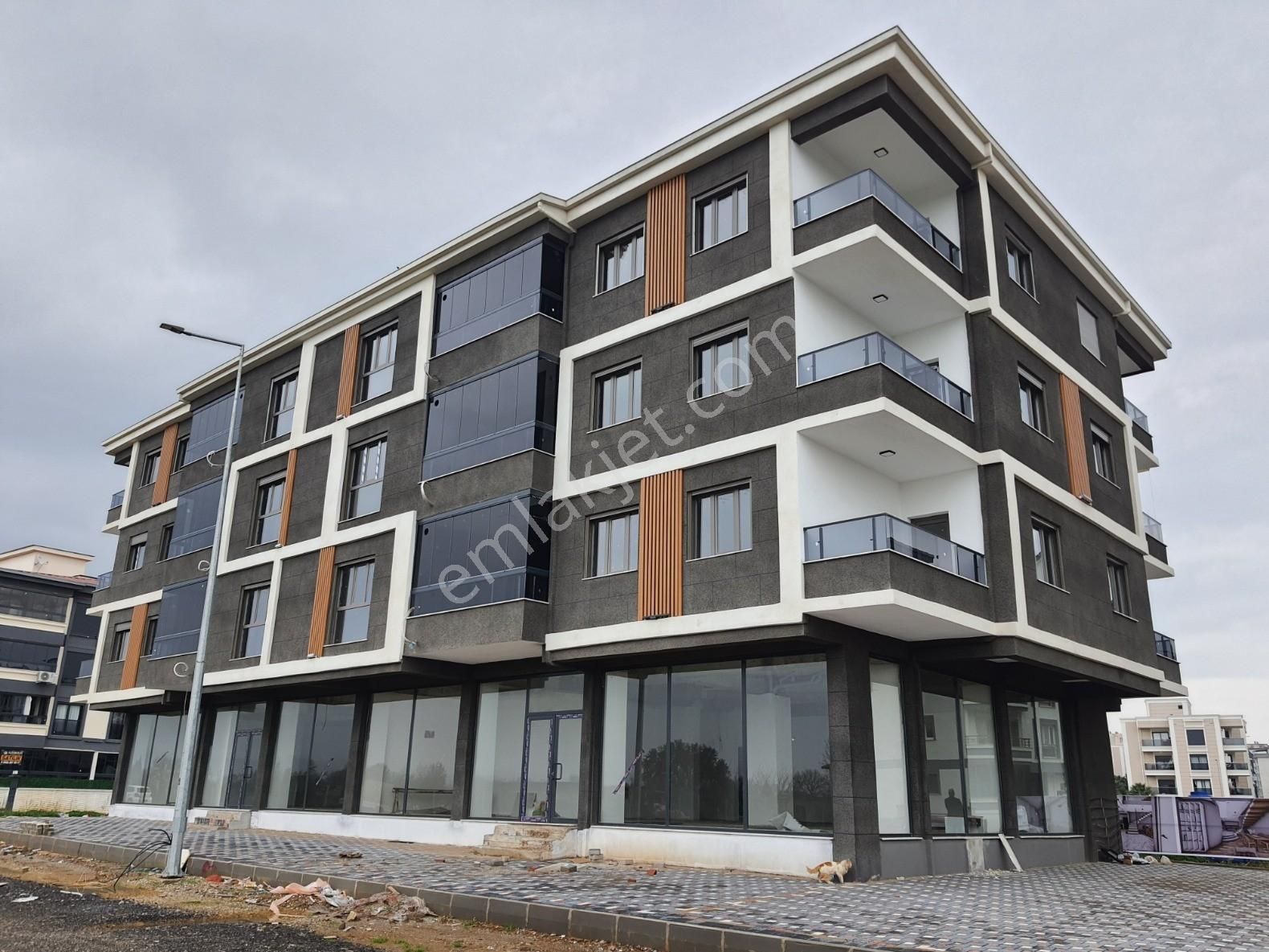 Torbalı'da Geniş Sıfır Satılık 3+1 Daire - Görsel 6