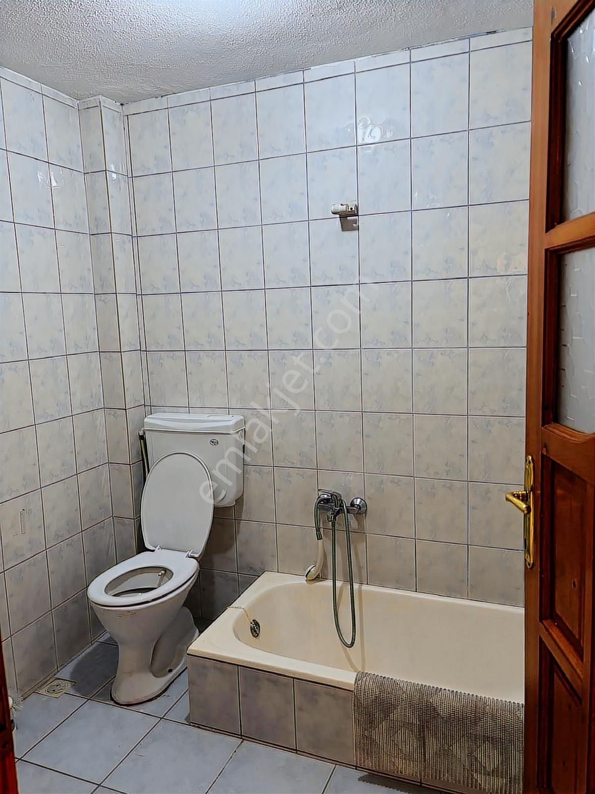 Kaletepe'de Salon Bağımsız 3+1 Kiralık Daire - Görsel 15