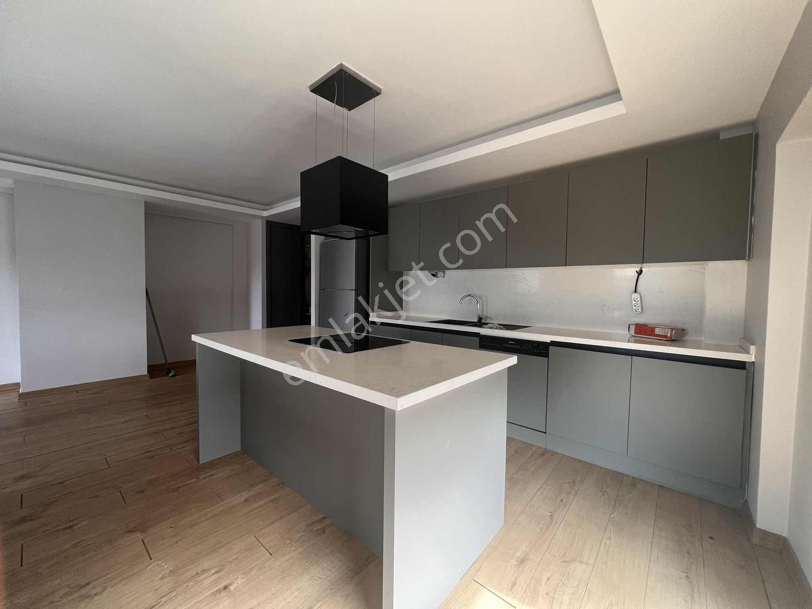 Ambarcı'dan Havuzlu Butik Sitede Kiralık 3+1 Teras Dubleksi - Görsel 16