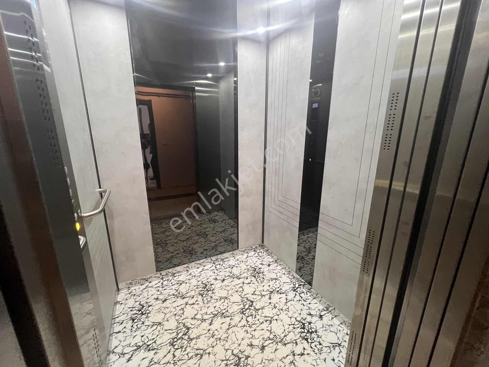 Seferihisar Çolakibrahimde 2+1 Kiralık Ara Kat Kiralık Daire - Görsel 3
