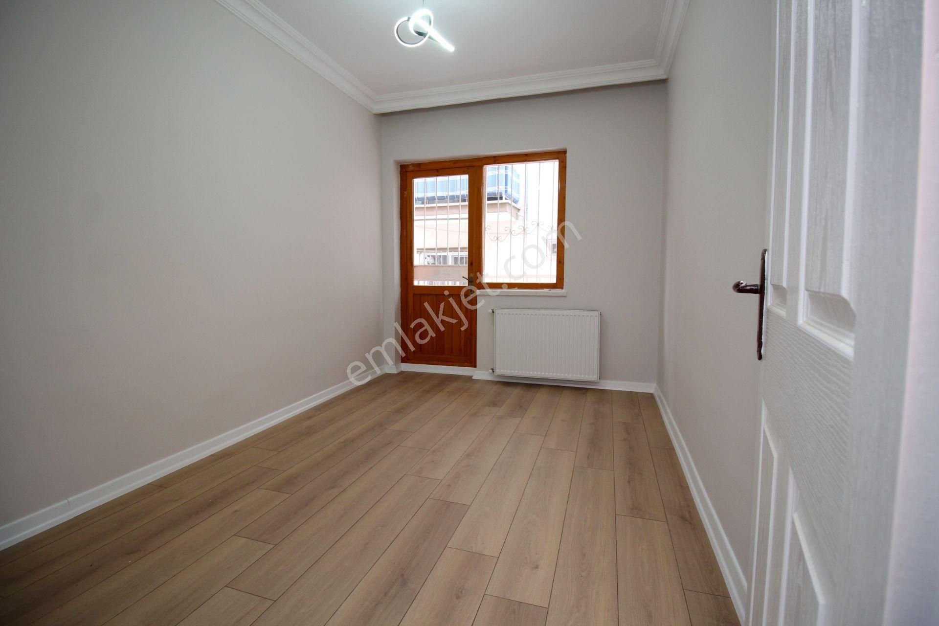 Emre Emlak'tan Mareşal Çakmak'ta Oturuma Hazır 3+1 Satılık Daire - Görsel 13