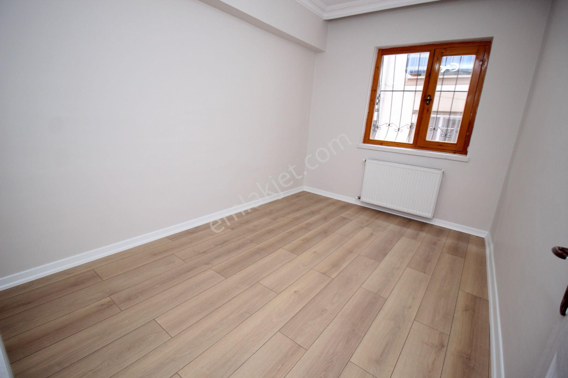 Emre Emlak'tan Mareşal Çakmak'ta Oturuma Hazır 3+1 Satılık Daire - Görsel 12