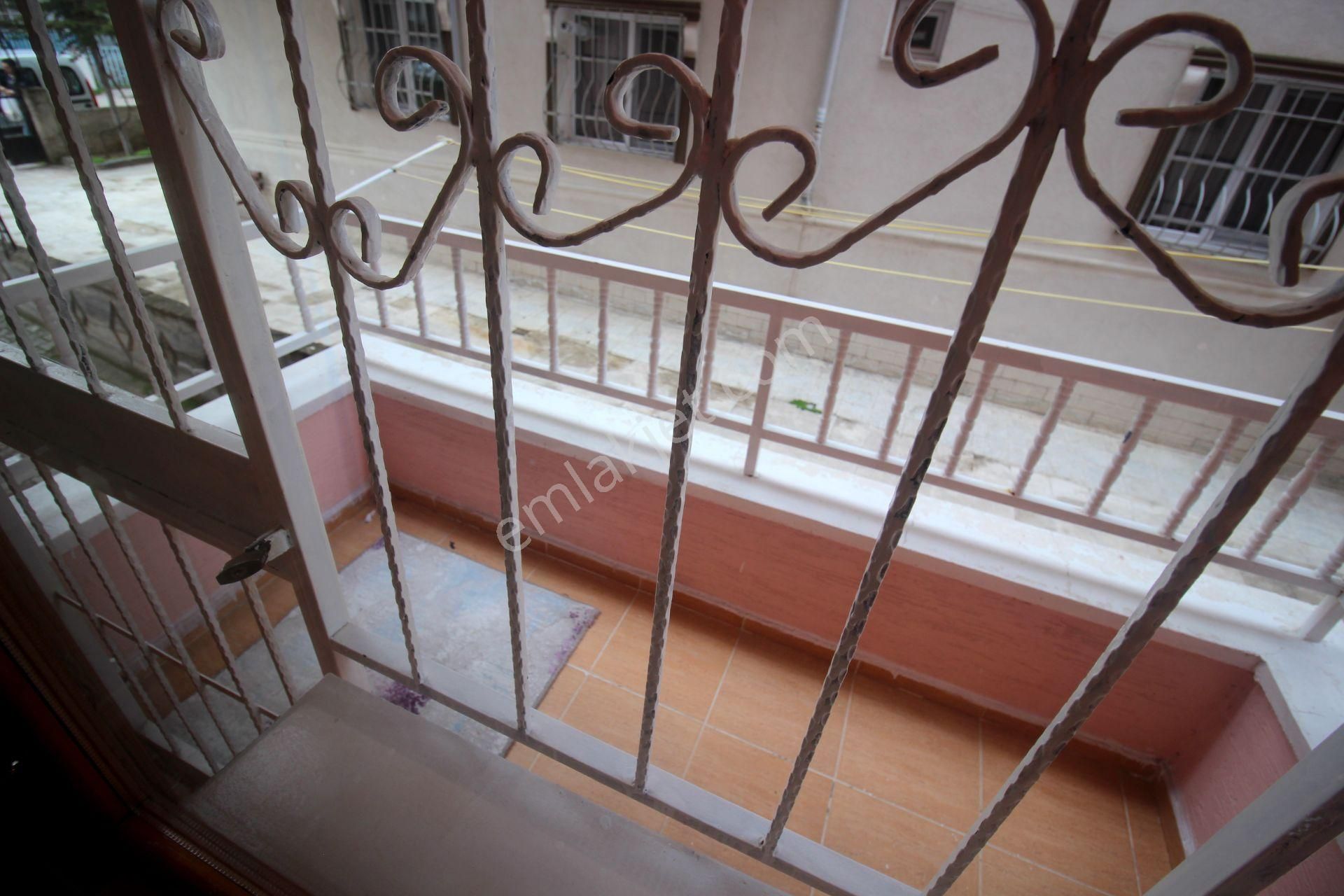 Emre Emlak'tan Mareşal Çakmak'ta Oturuma Hazır 3+1 Satılık Daire - Görsel 15