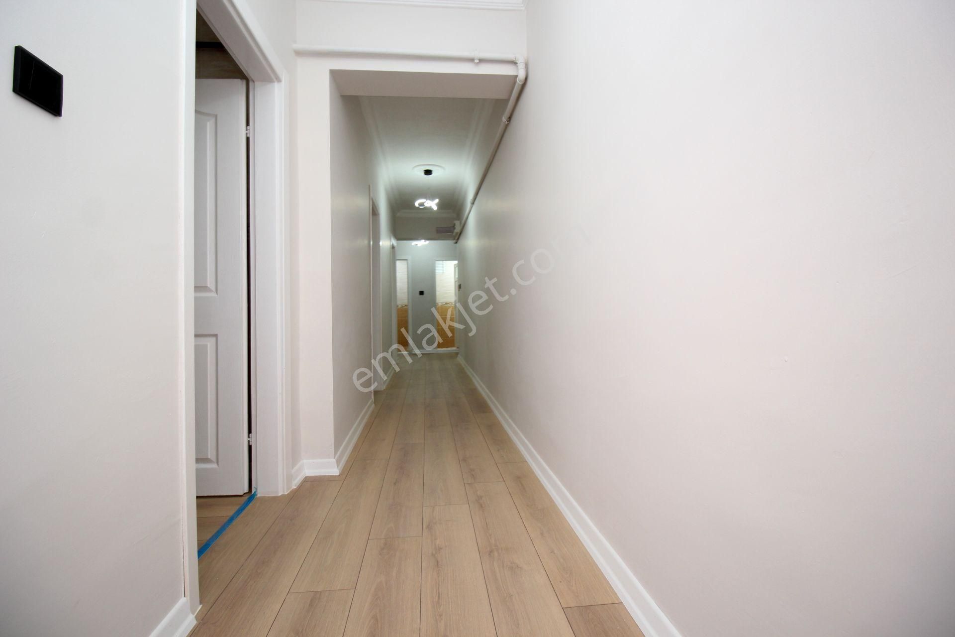 Emre Emlak'tan Mareşal Çakmak'ta Oturuma Hazır 3+1 Satılık Daire - Görsel 22