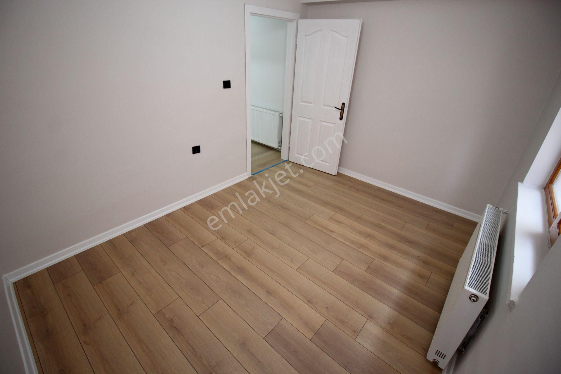 Emre Emlak'tan Mareşal Çakmak'ta Oturuma Hazır 3+1 Satılık Daire - Görsel 17