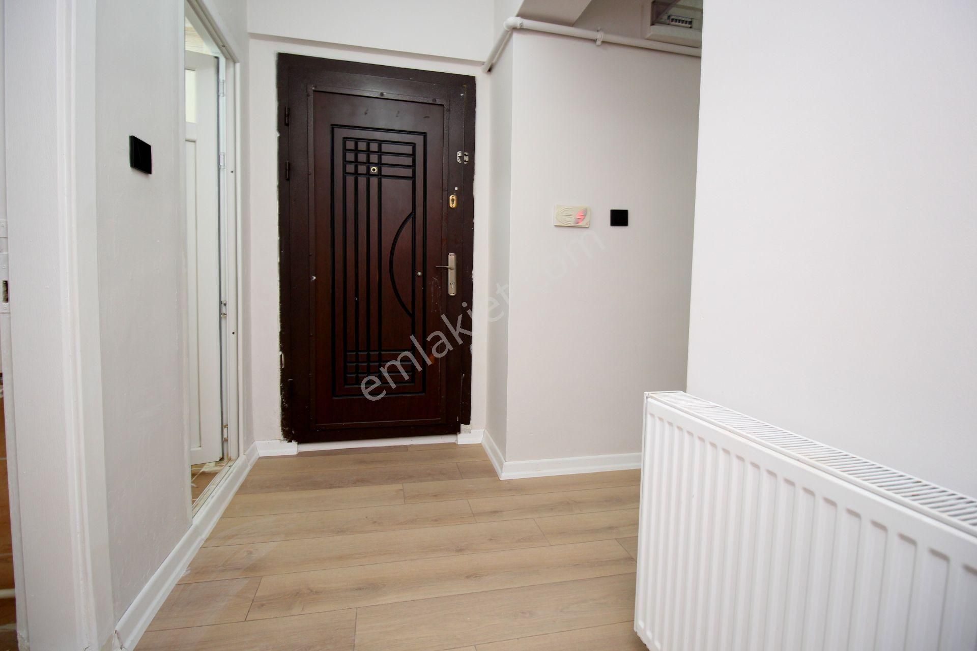 Emre Emlak'tan Mareşal Çakmak'ta Oturuma Hazır 3+1 Satılık Daire - Görsel 21