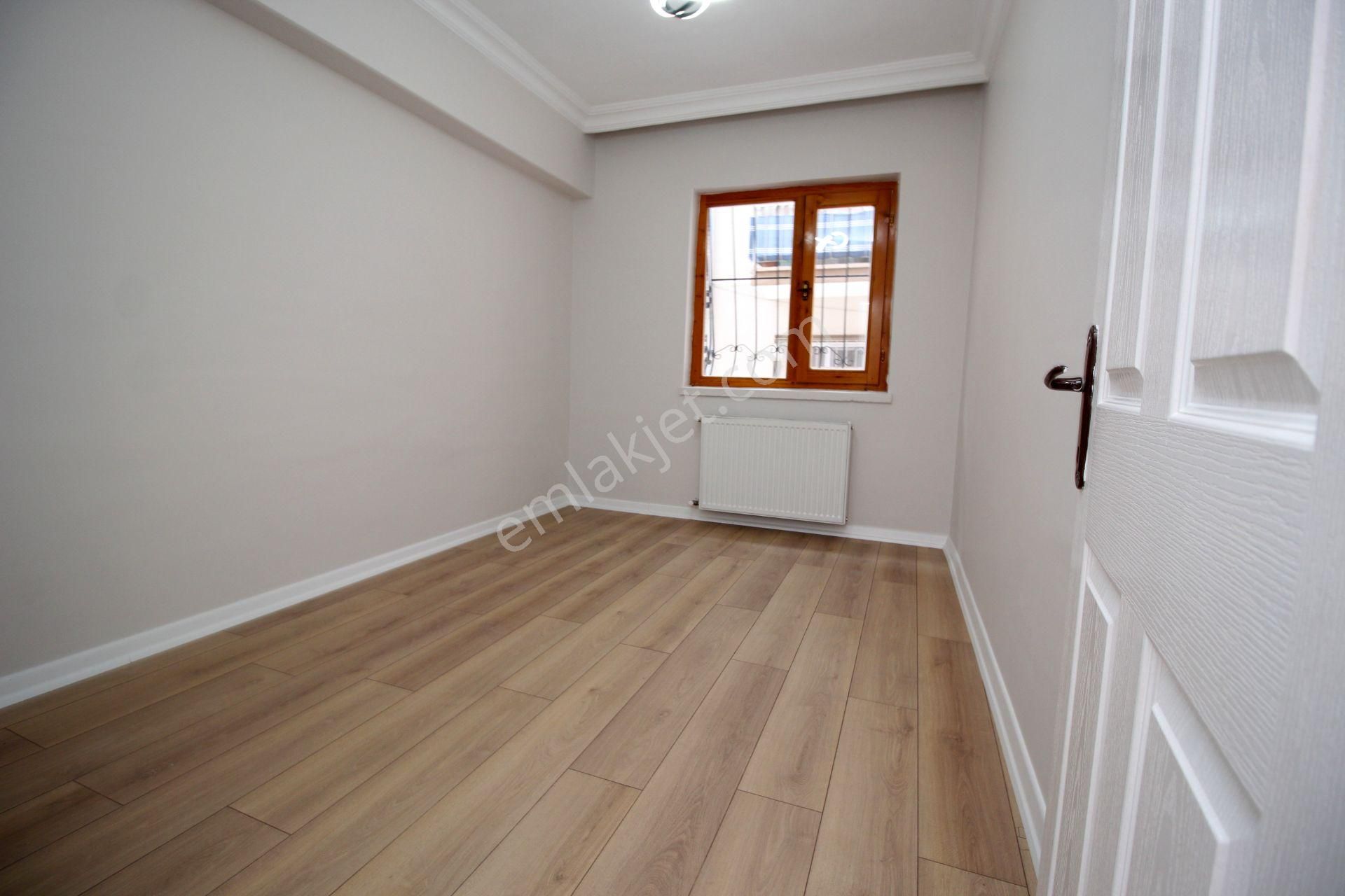 Emre Emlak'tan Mareşal Çakmak'ta Oturuma Hazır 3+1 Satılık Daire - Görsel 10