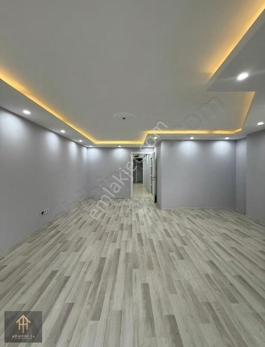 Beylikdüzü Kavaklıda Fırsat Arakat 3+1 145 Mt Daire - Görsel 3