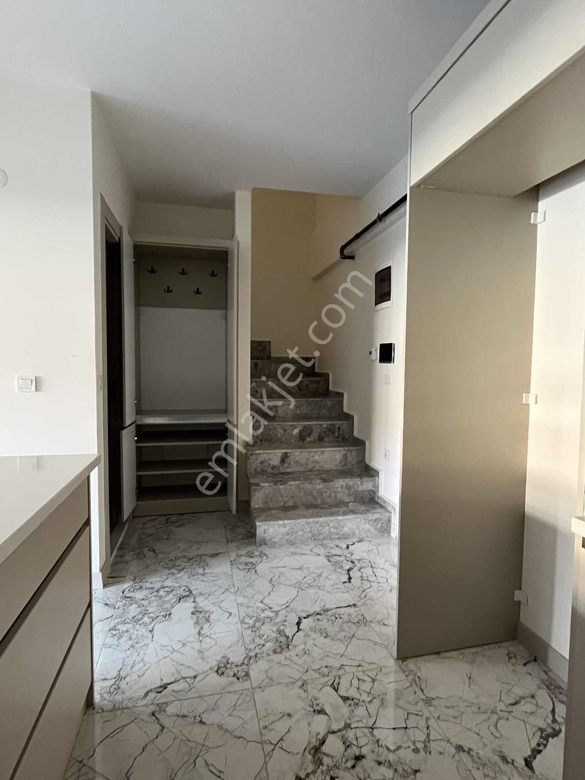 Havuz Manzaralı Lüx Daire - Görsel 15