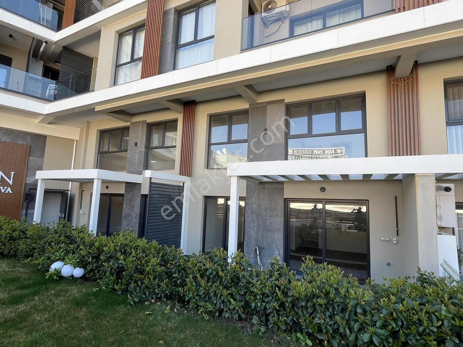 Havuz Manzaralı Lüx Daire - Görsel 11