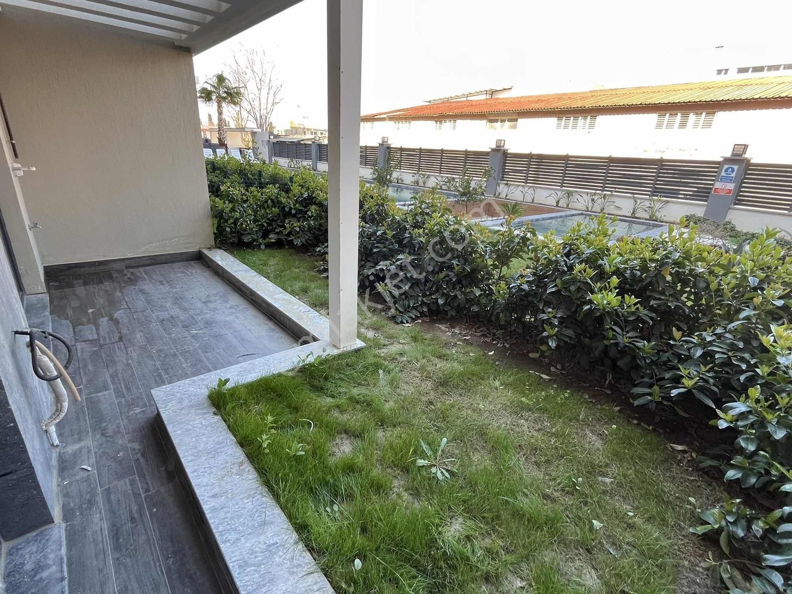 Havuz Manzaralı Lüx Daire - Görsel 35