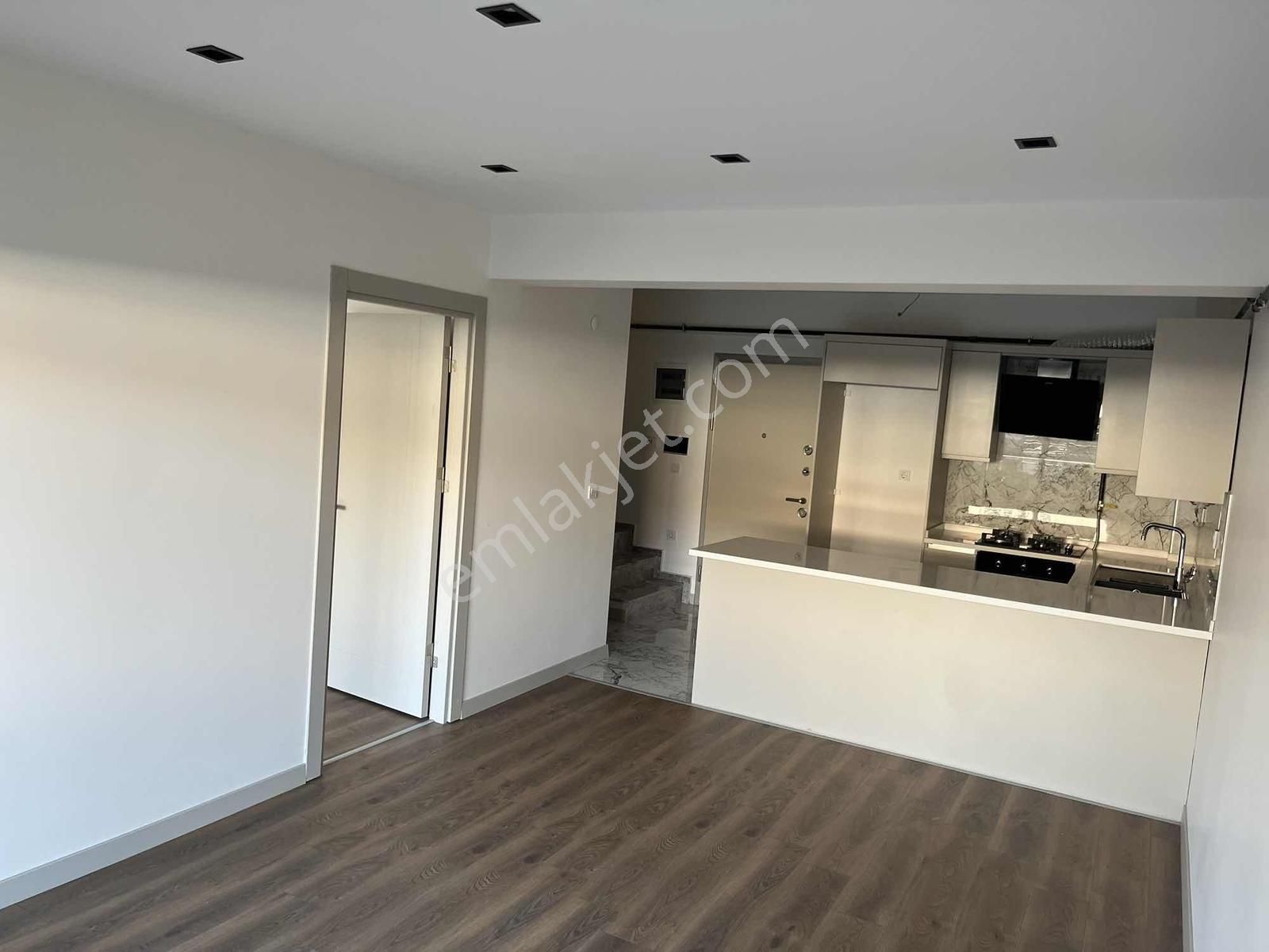 Havuz Manzaralı Lüx Daire - Görsel 25