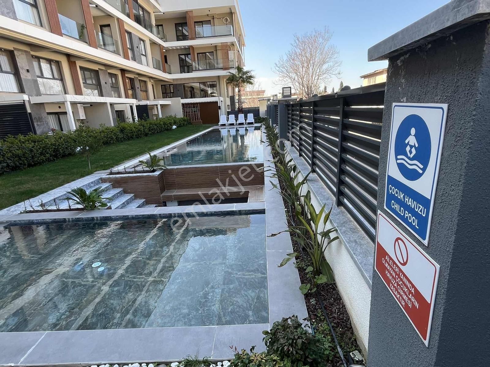Havuz Manzaralı Lüx Daire