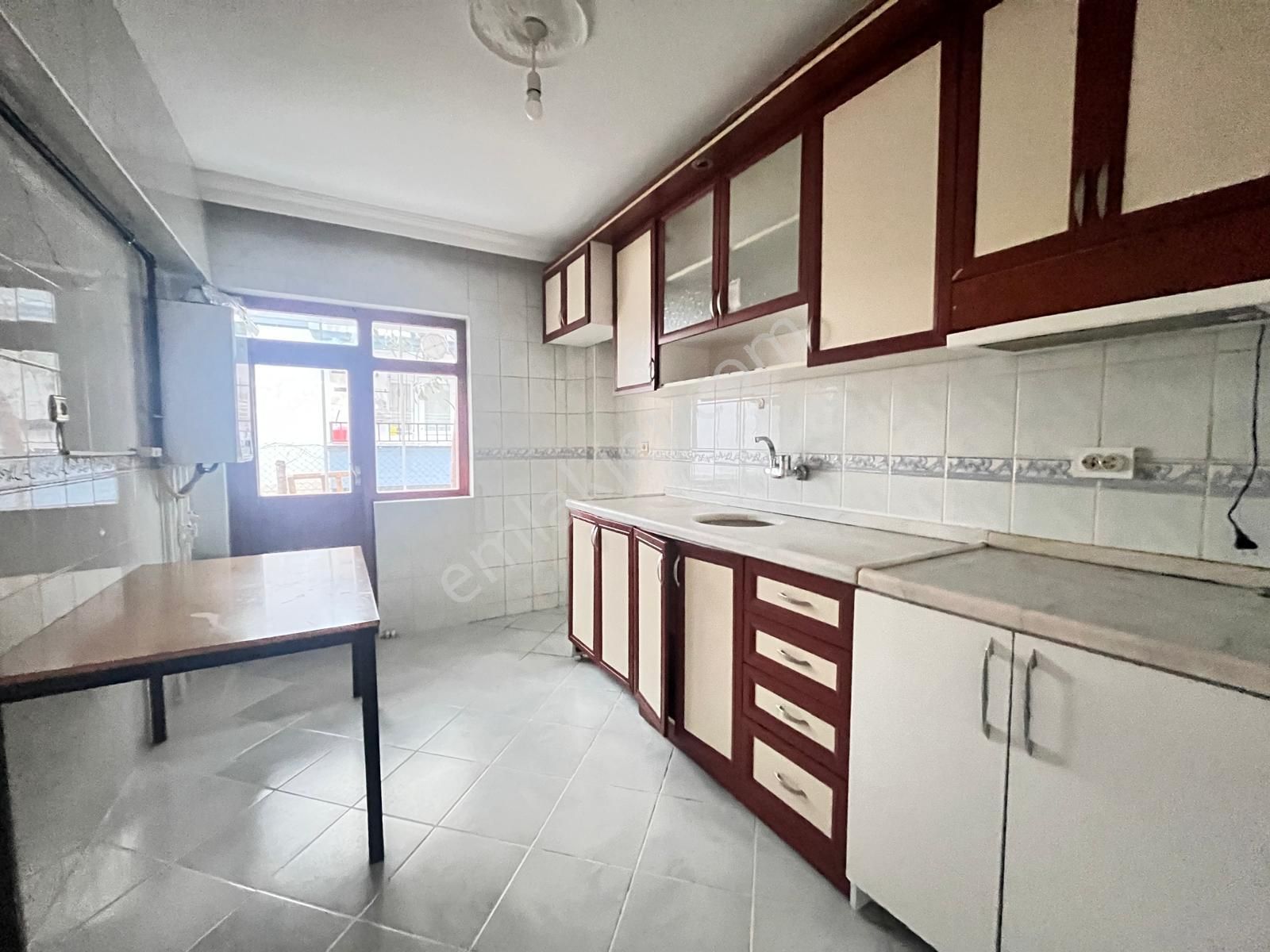 Koza Emlak'tan Pınarbaşı Mahalesinde Genç Bina Da Bağımsız 3+1 Satılık Daire - Görsel 3