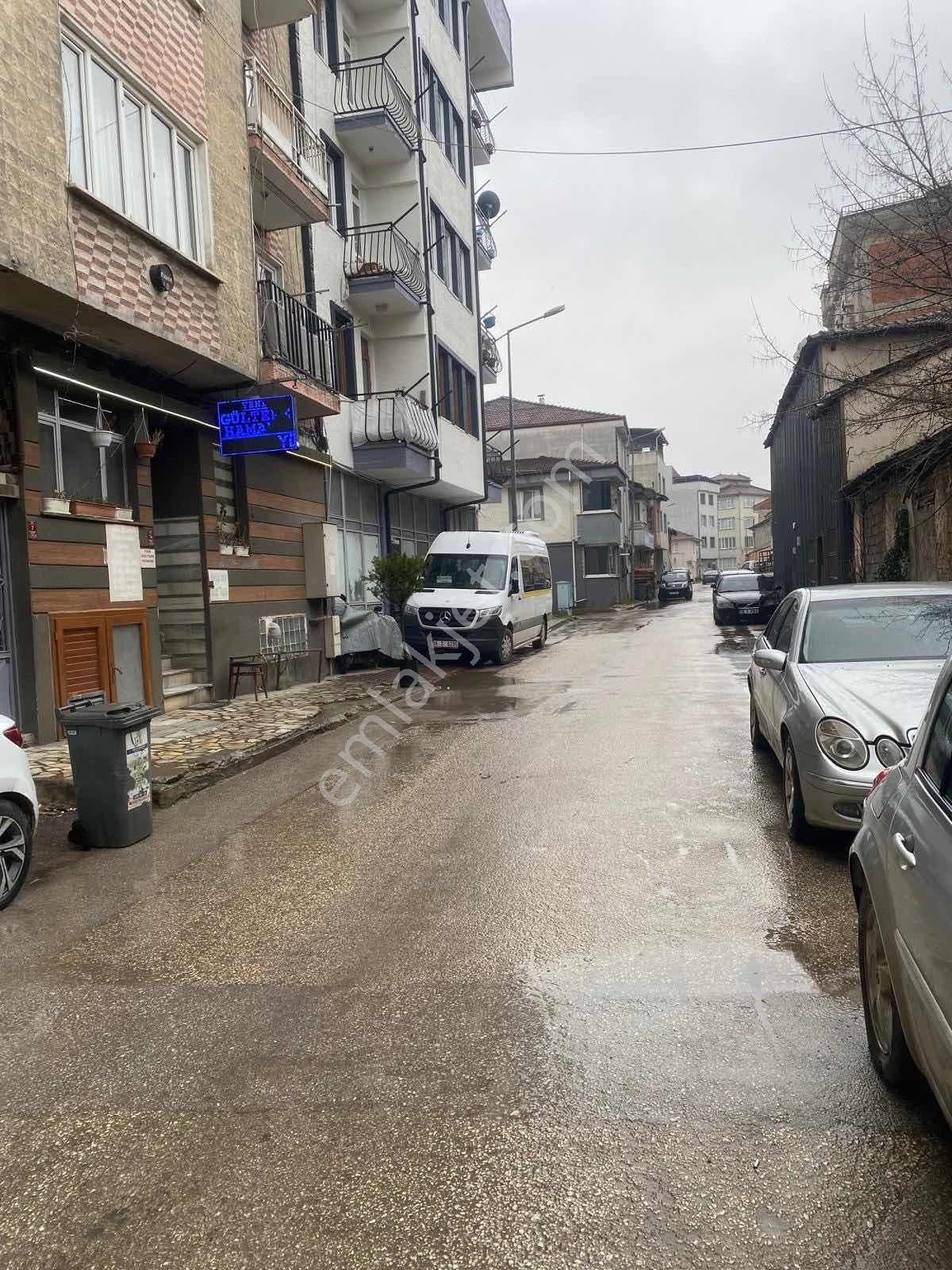 Ulucan'dan İnegöl Merkezde Eşyalı Kiralık 2+1 Daire - Görsel 4