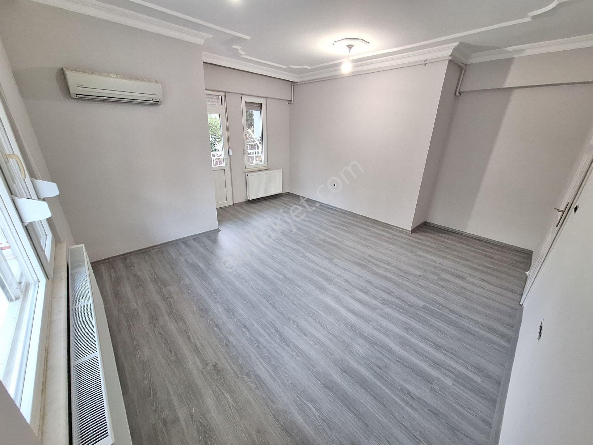 Antalya Konyaaltı Mollayusuf Mahallesinde Doğalgaz Kombili Ayrı Mutfaklı Geniş 1+1 Daire - Görsel 25