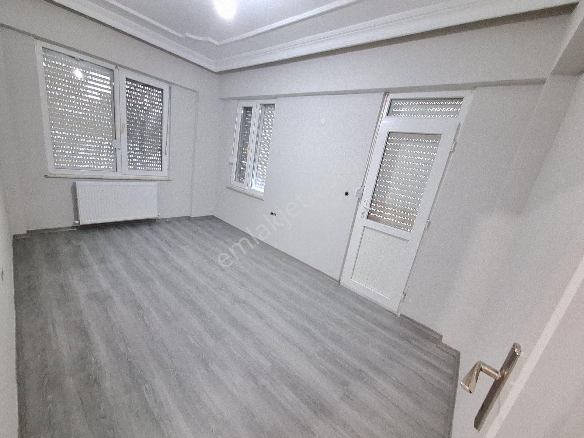 Antalya Konyaaltı Mollayusuf Mahallesinde Doğalgaz Kombili Ayrı Mutfaklı Geniş 1+1 Daire - Görsel 15