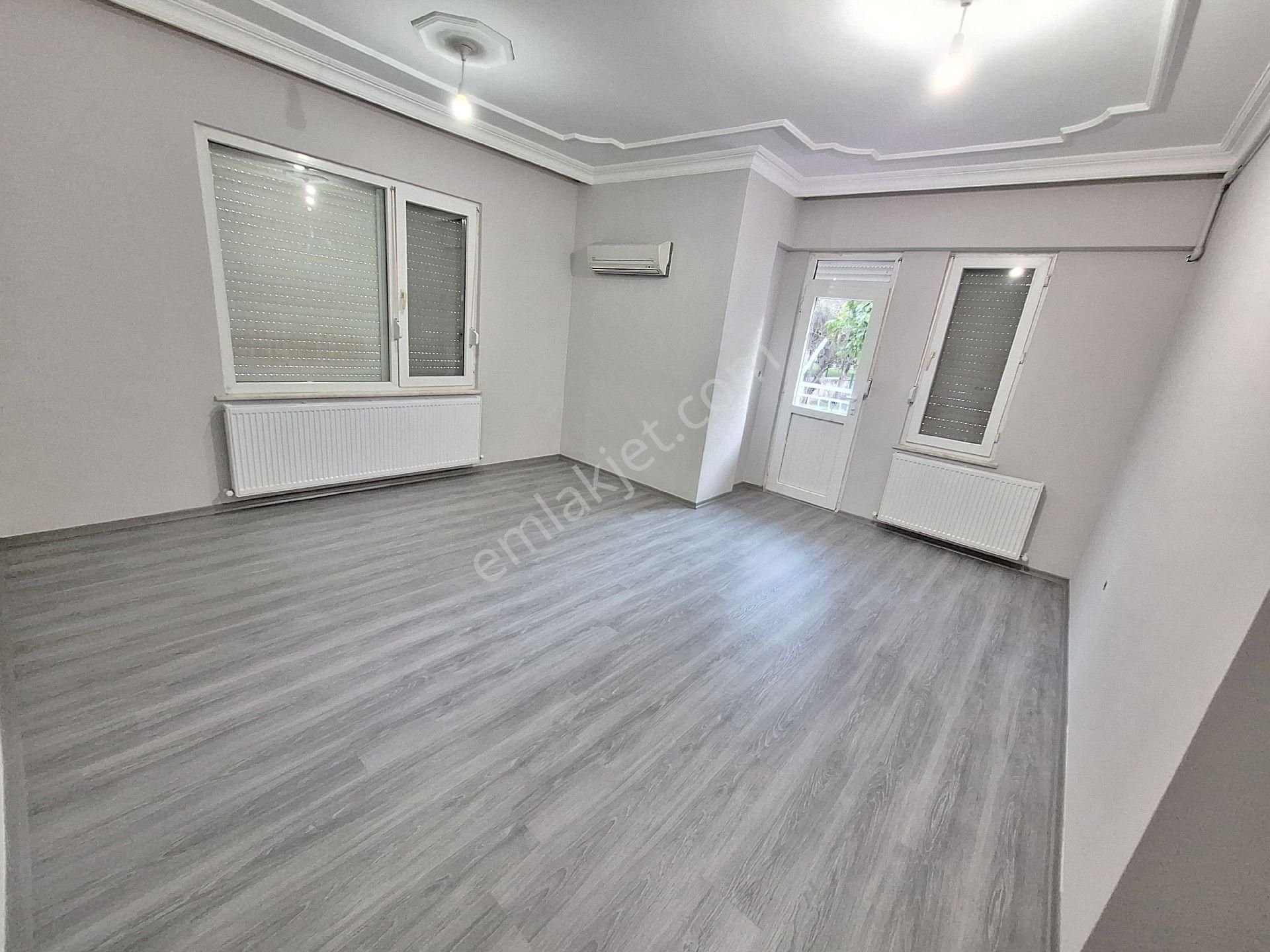 Antalya Konyaaltı Mollayusuf Mahallesinde Doğalgaz Kombili Ayrı Mutfaklı Geniş 1+1 Daire - Görsel 21