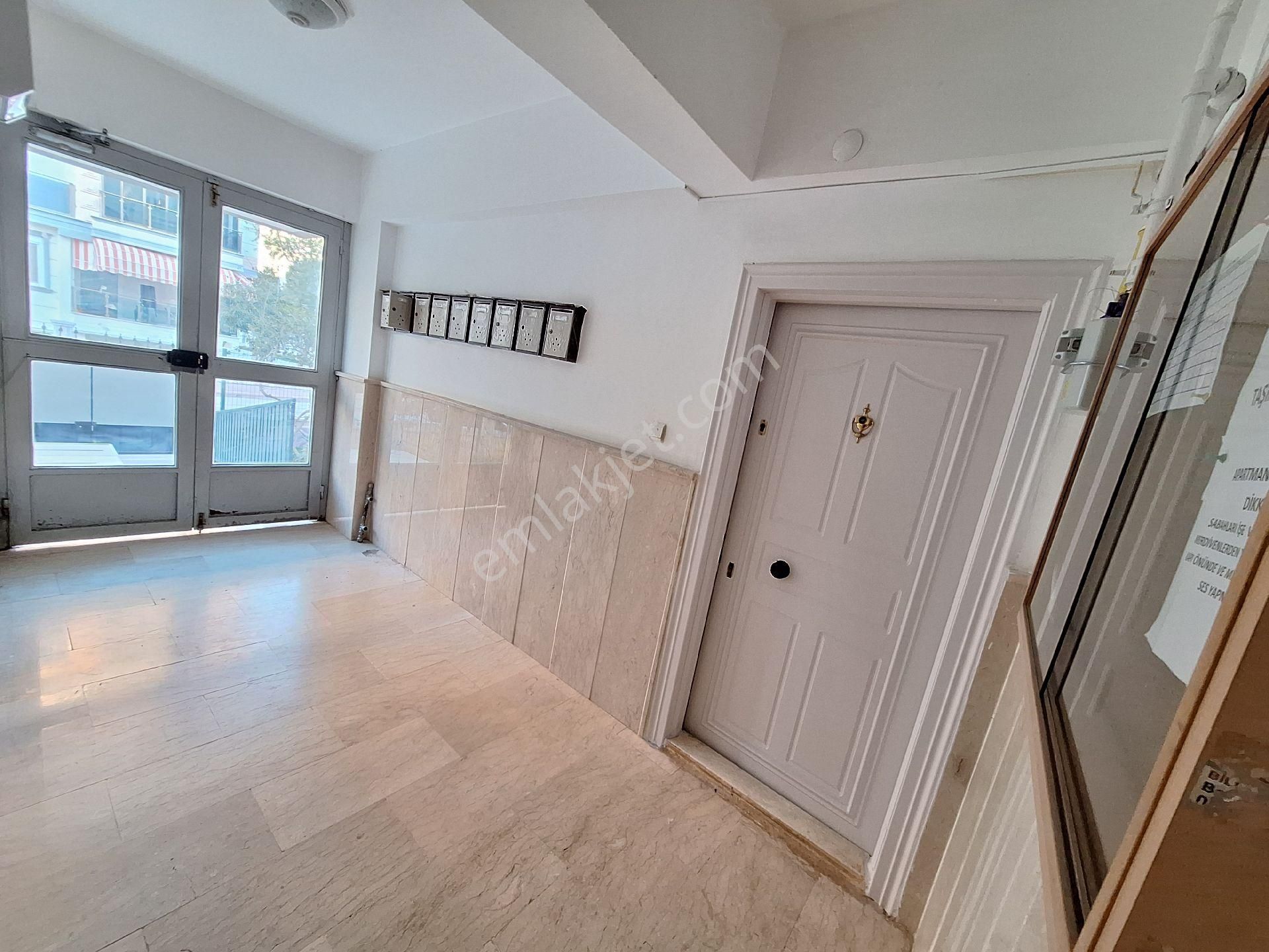 Antalya Konyaaltı Mollayusuf Mahallesinde Doğalgaz Kombili Ayrı Mutfaklı Geniş 1+1 Daire - Görsel 7