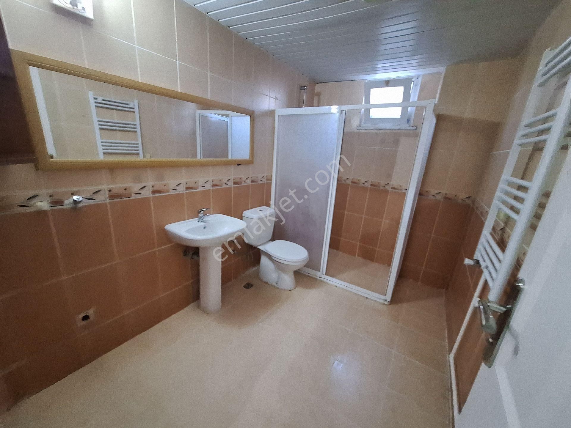 Antalya Konyaaltı Mollayusuf Mahallesinde Doğalgaz Kombili Ayrı Mutfaklı Geniş 1+1 Daire - Görsel 13