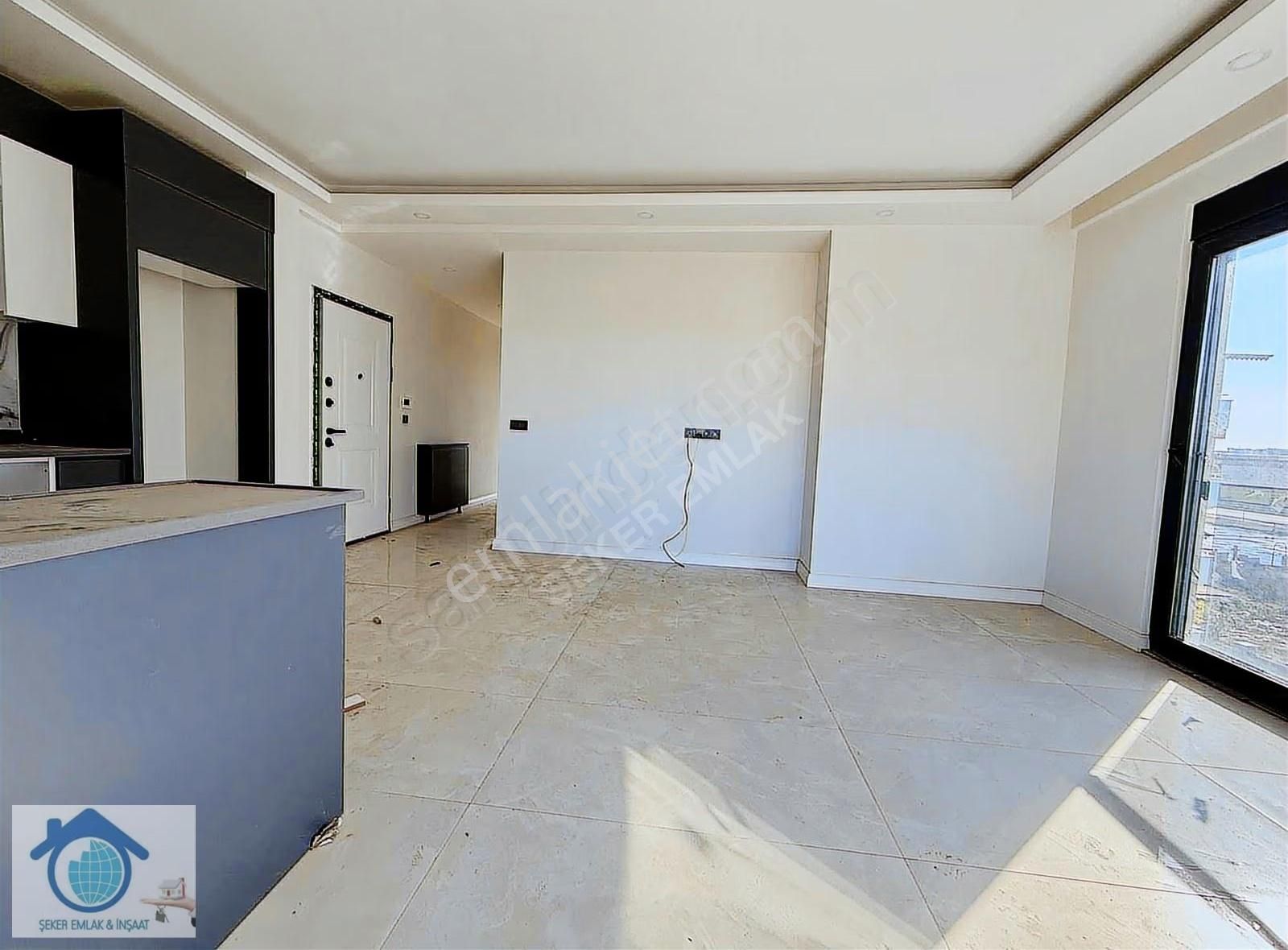Ilıcada Satılık Lüx Sitede Dubleks Araç Takaslı Asansörlü G.c