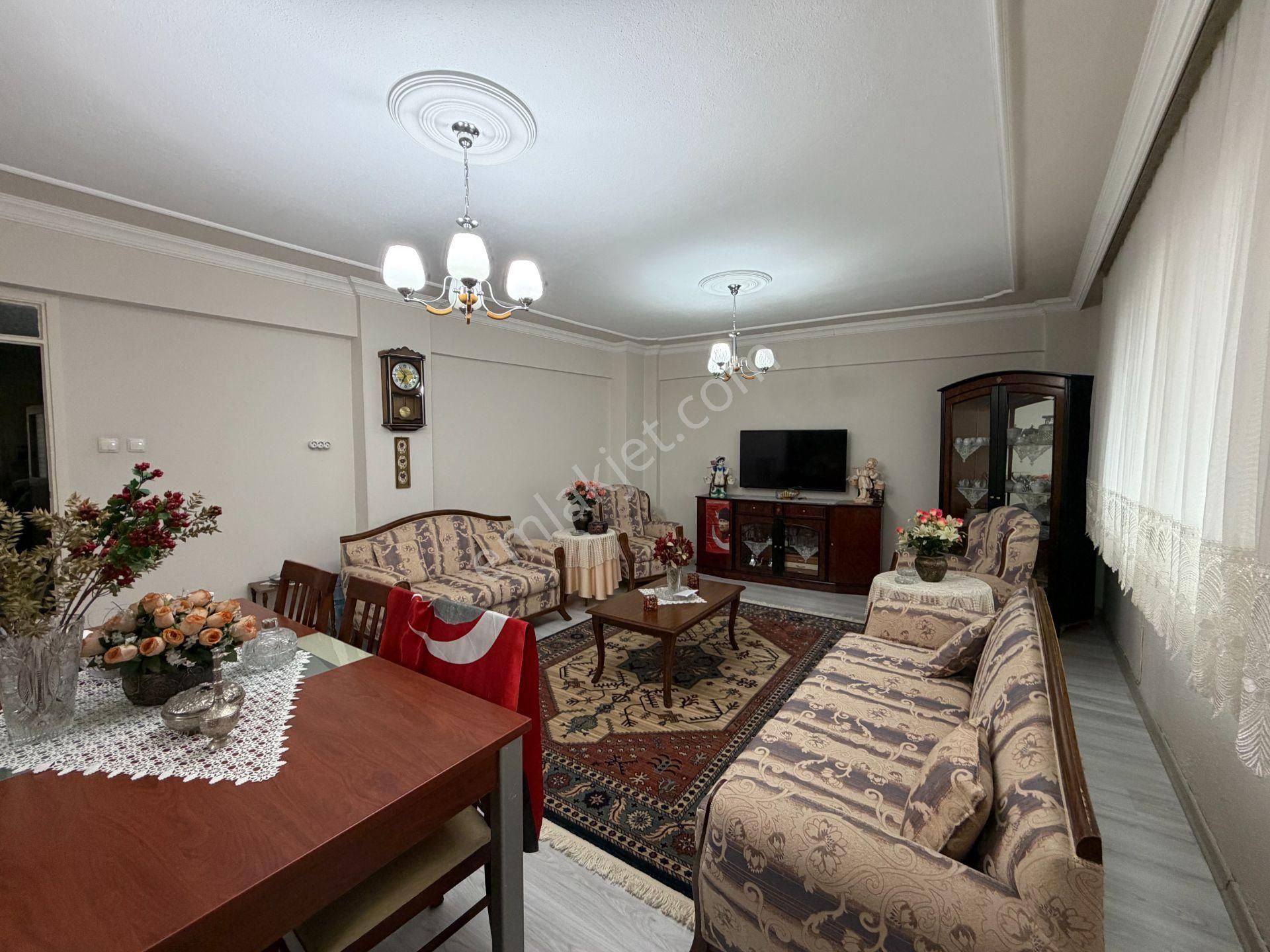 Central 35 İnkılap Mh 3+1 158 M2 Ayrı Mutfak Çift Cephe Arakat - Görsel 6