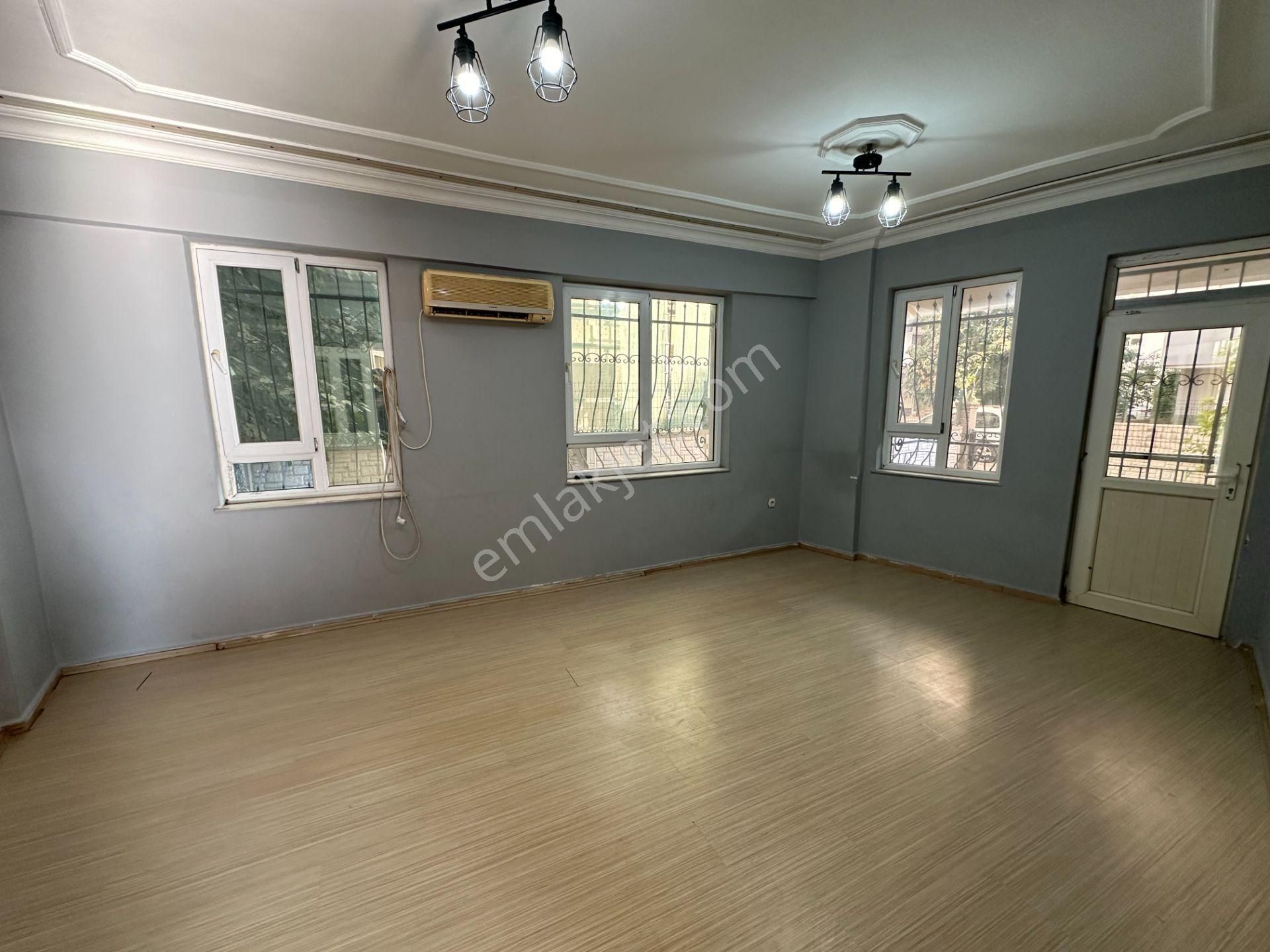 Nadire Konuk Yakını Çok Geniş Ayrı Mutfaklı 1+1 - Görsel 3