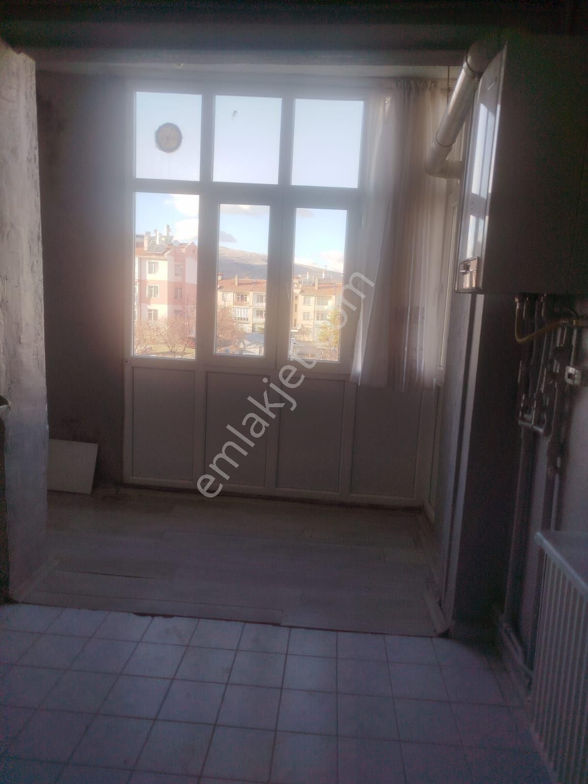 İsa Kavak Gayrimenkul'den 500 Evlerde Satılık Daire - Görsel 3