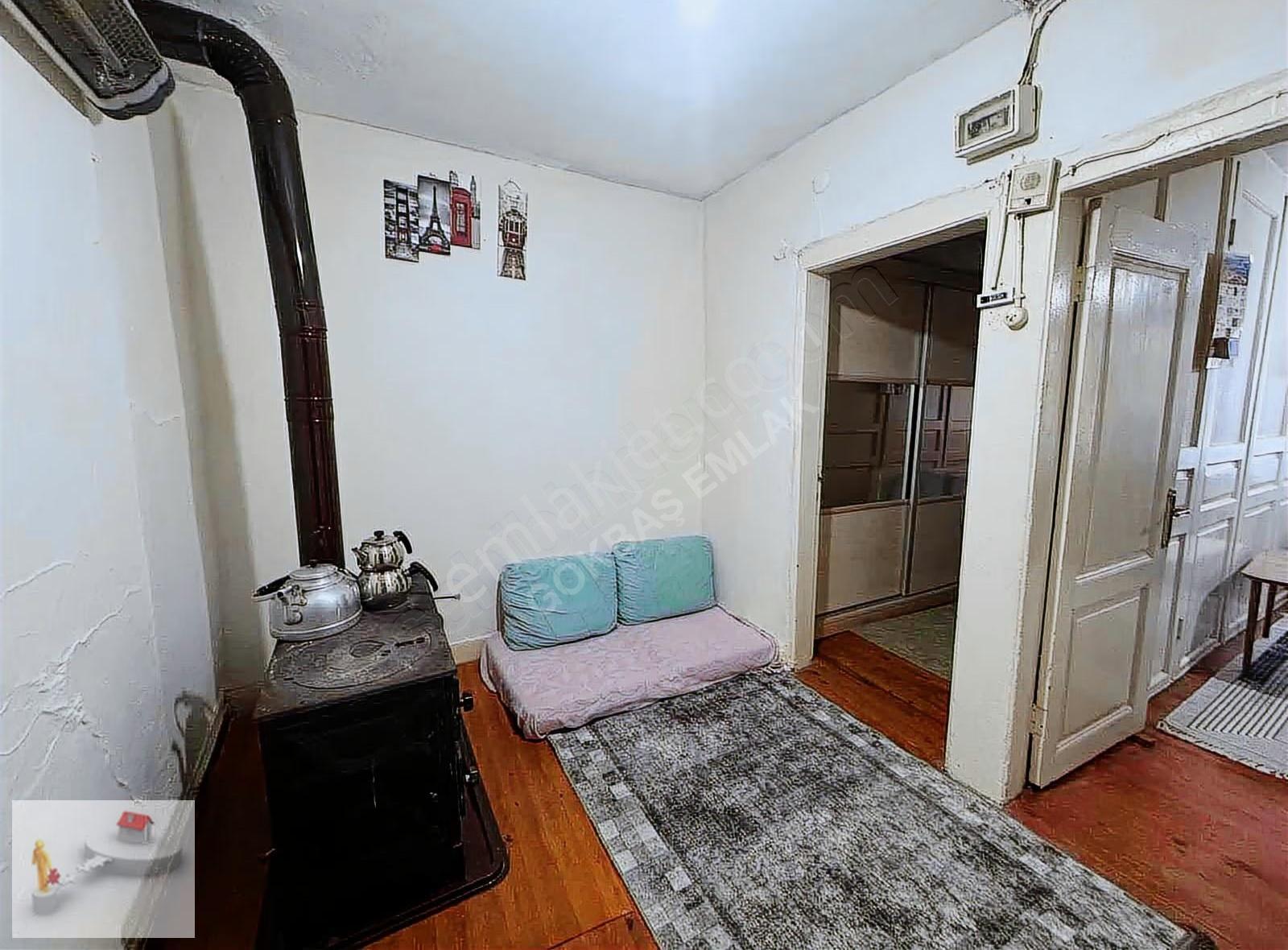Gökbaş Emlaktan Balatta Satılık 4 Katlı Kargir Ev - Görsel 26
