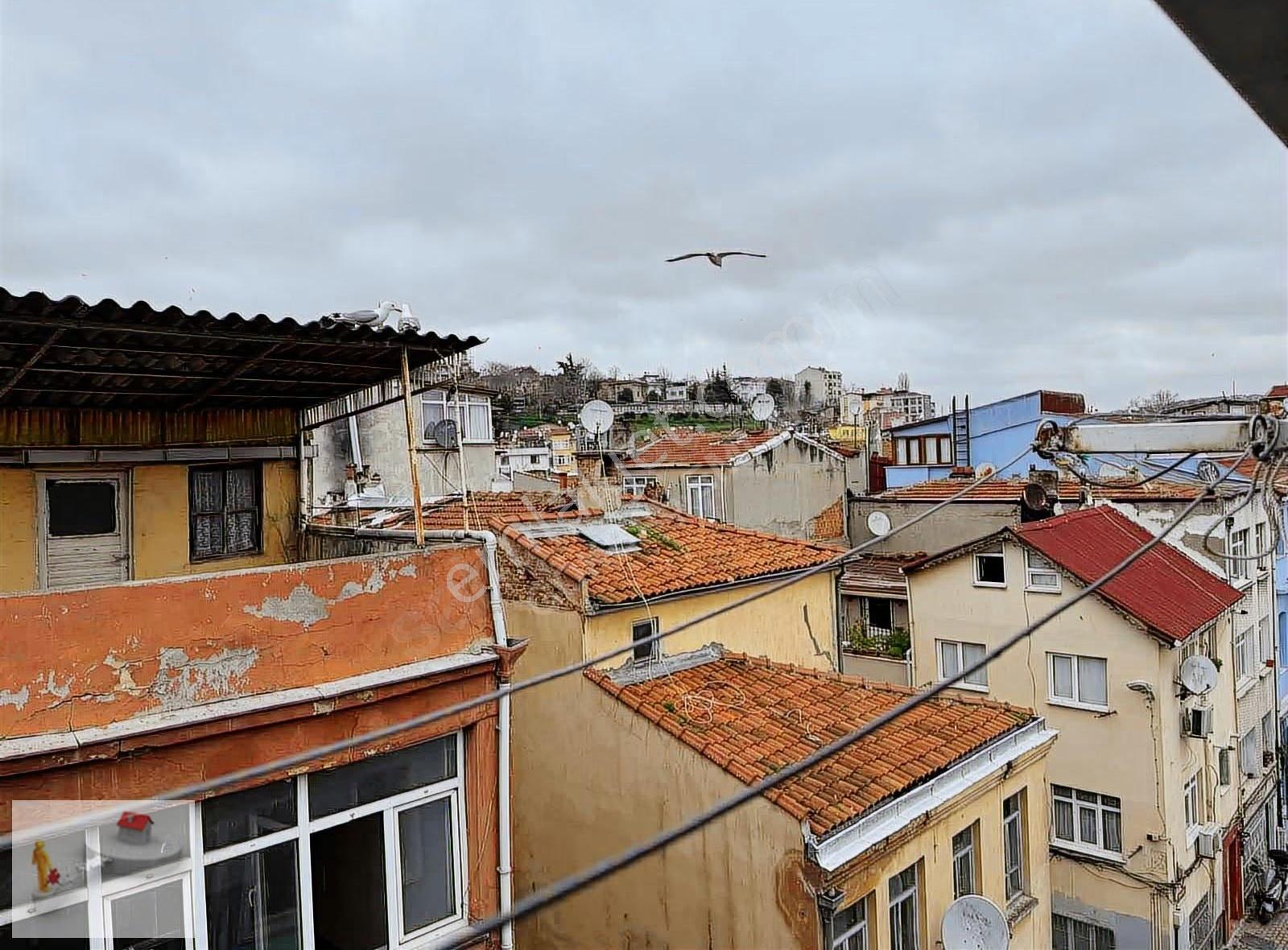 Gökbaş Emlaktan Balatta Satılık 4 Katlı Kargir Ev - Görsel 9