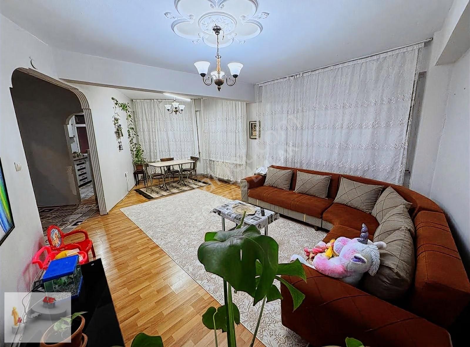 Gökbaş Emlaktan Vatan Cad.arkası Keçeciler Cad.2+1 2.kat Daire - Görsel 33