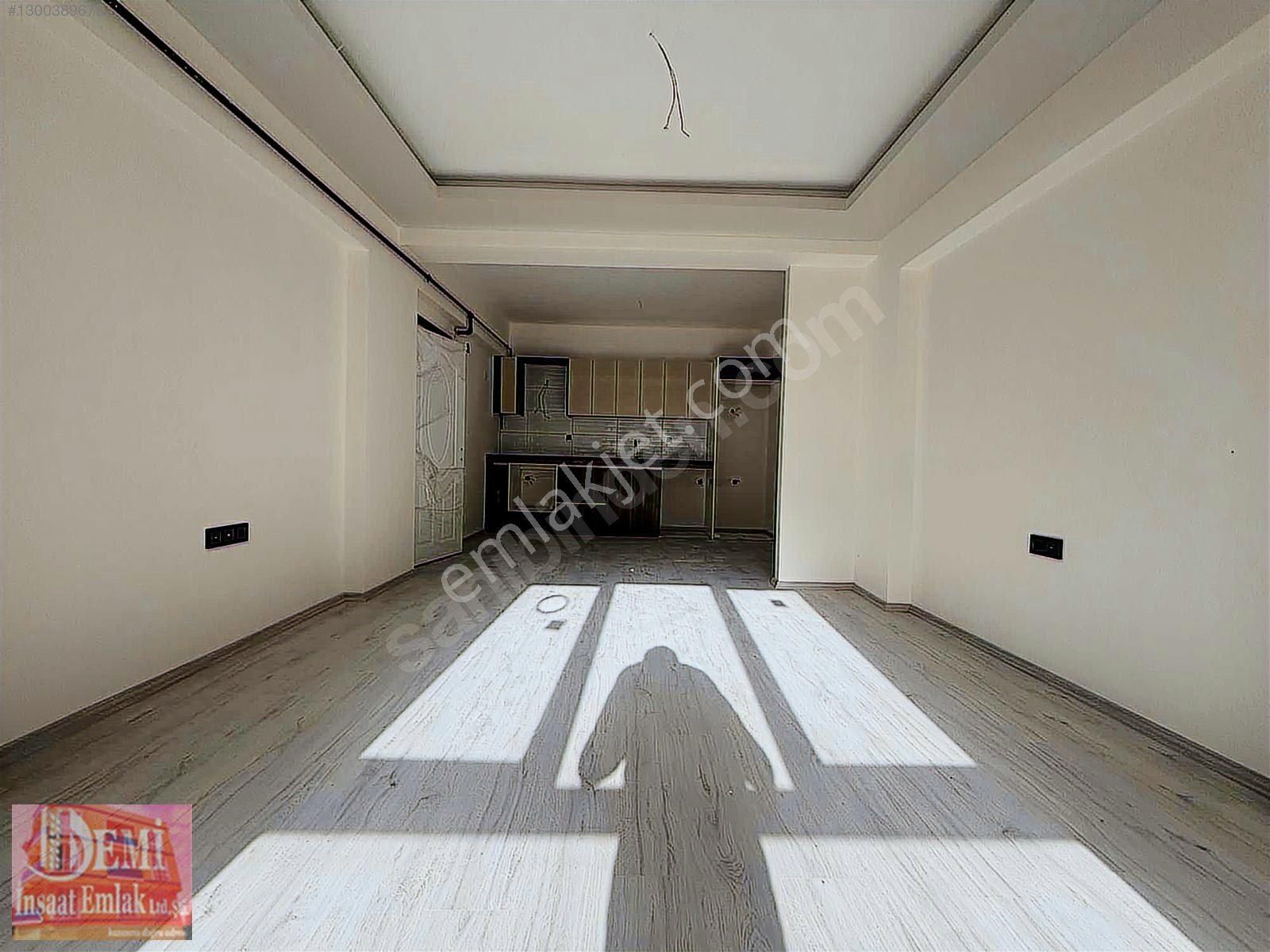 Yerden Isıtmalı Asansörlü Kapalı Otoparklı Kat Mülkiyetli 2+1 - Görsel 2