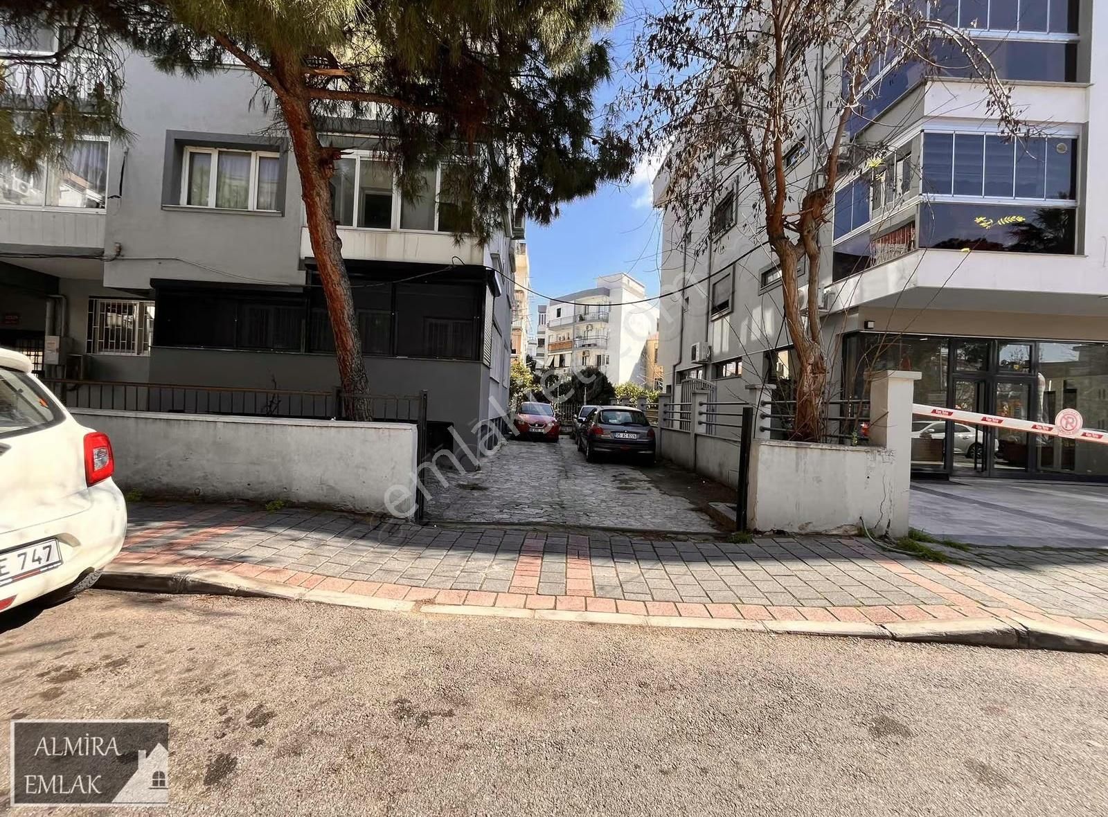 Acil Satılık Park Manzaralı 3+1 Köşe Metro Yakını Otoparklı - Görsel 5