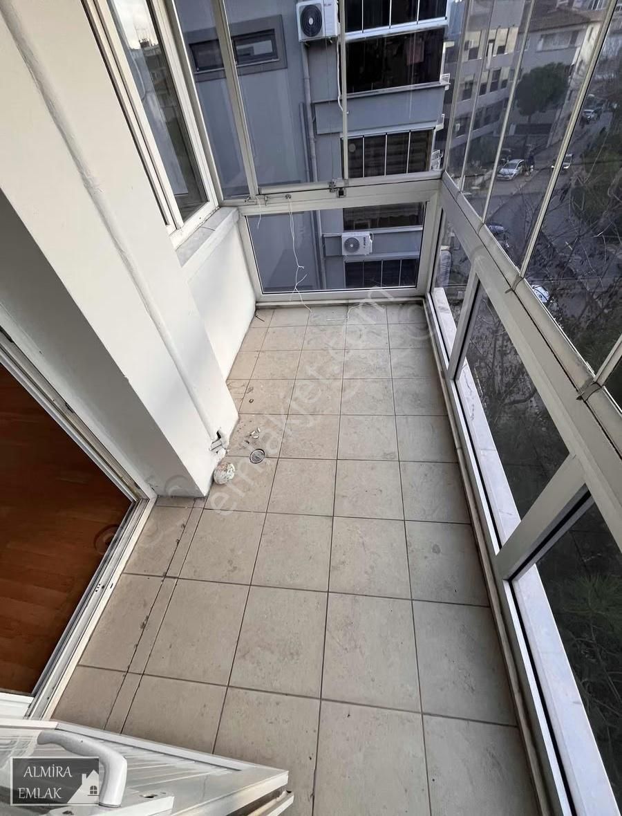 Acil Satılık Park Manzaralı 3+1 Köşe Metro Yakını Otoparklı - Görsel 2