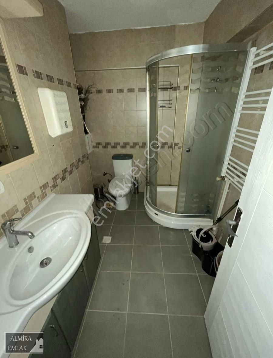 Acil Satılık Park Manzaralı 3+1 Köşe Metro Yakını Otoparklı - Görsel 6