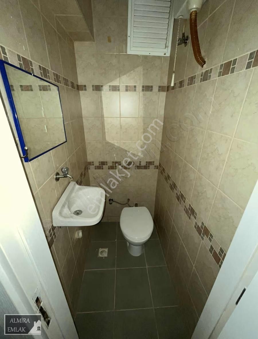 Acil Satılık Park Manzaralı 3+1 Köşe Metro Yakını Otoparklı - Görsel 8