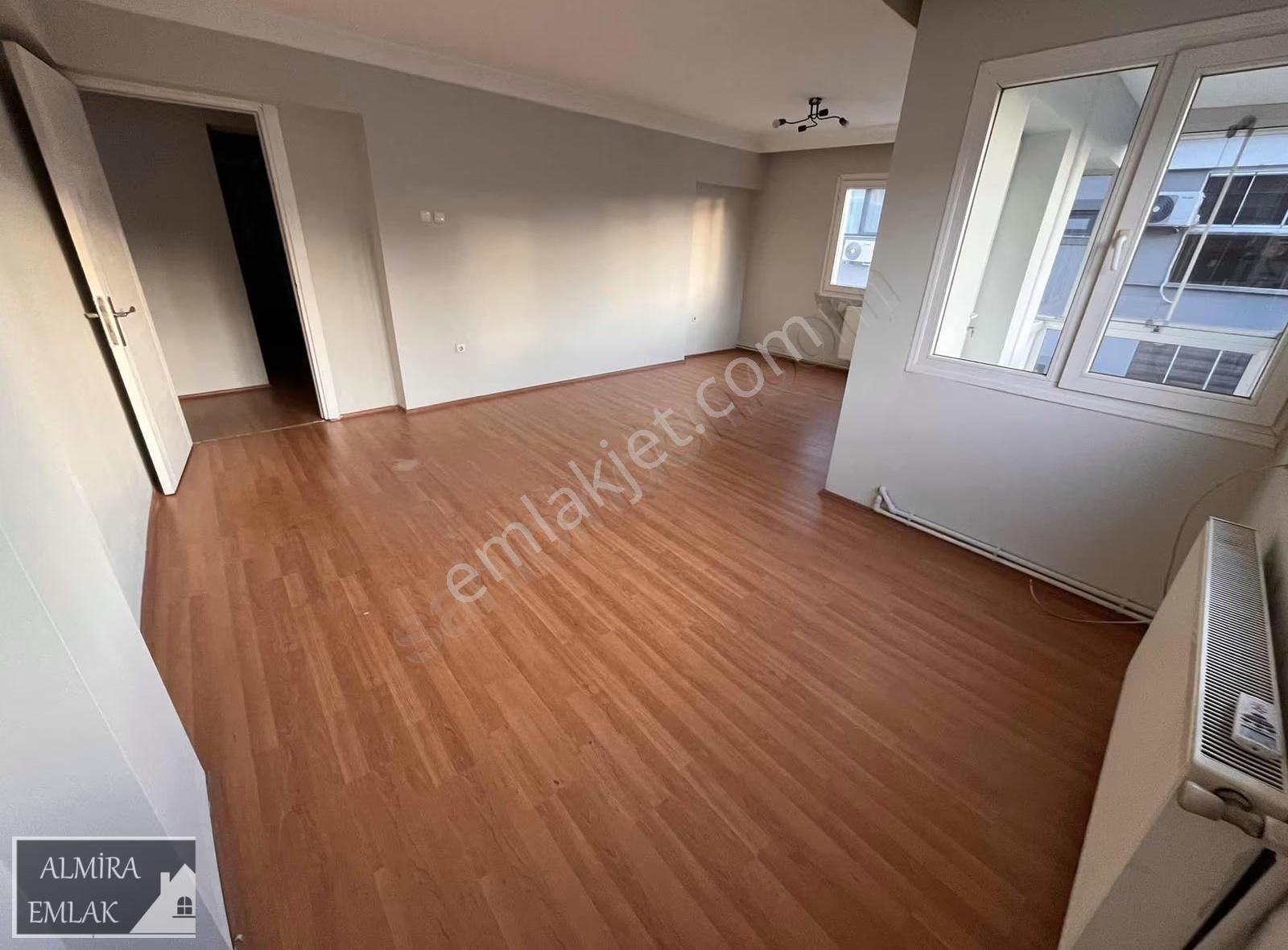 Acil Satılık Park Manzaralı 3+1 Köşe Metro Yakını Otoparklı - Görsel 33