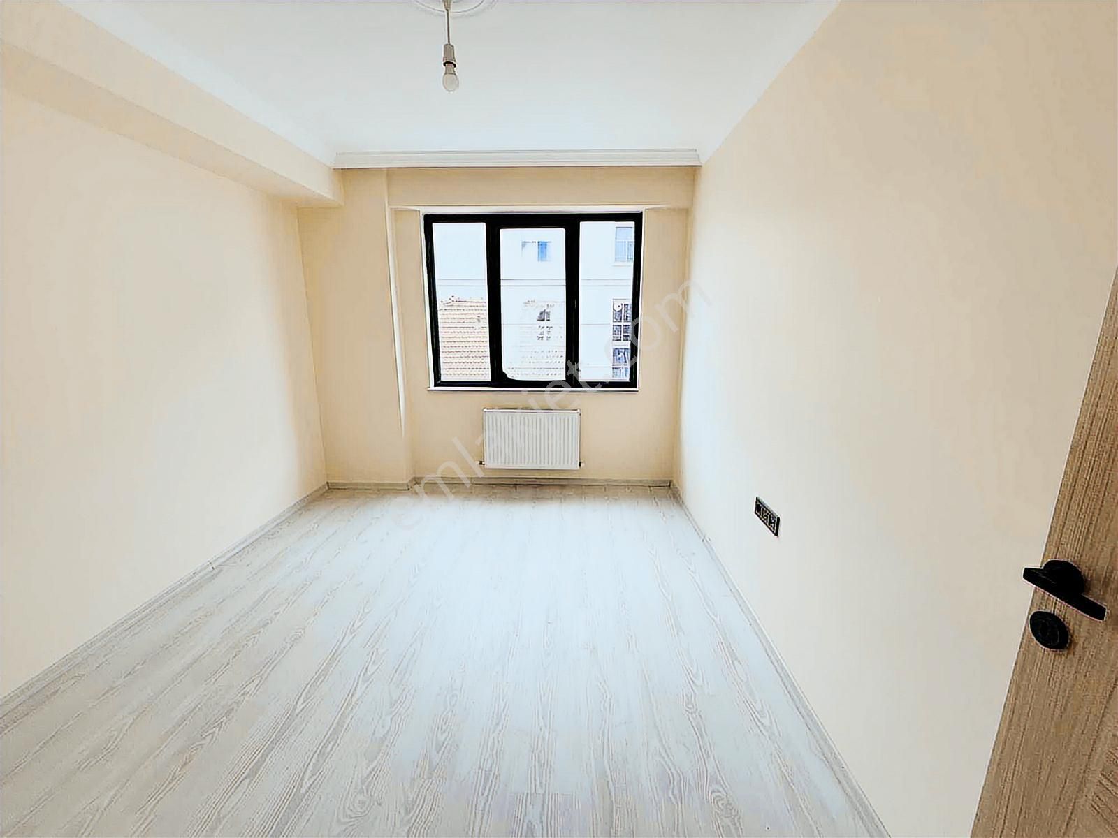 Özbey Emlaktan Çamlıca Mh Kiralık Ara Kat 1+1 - Görsel 2