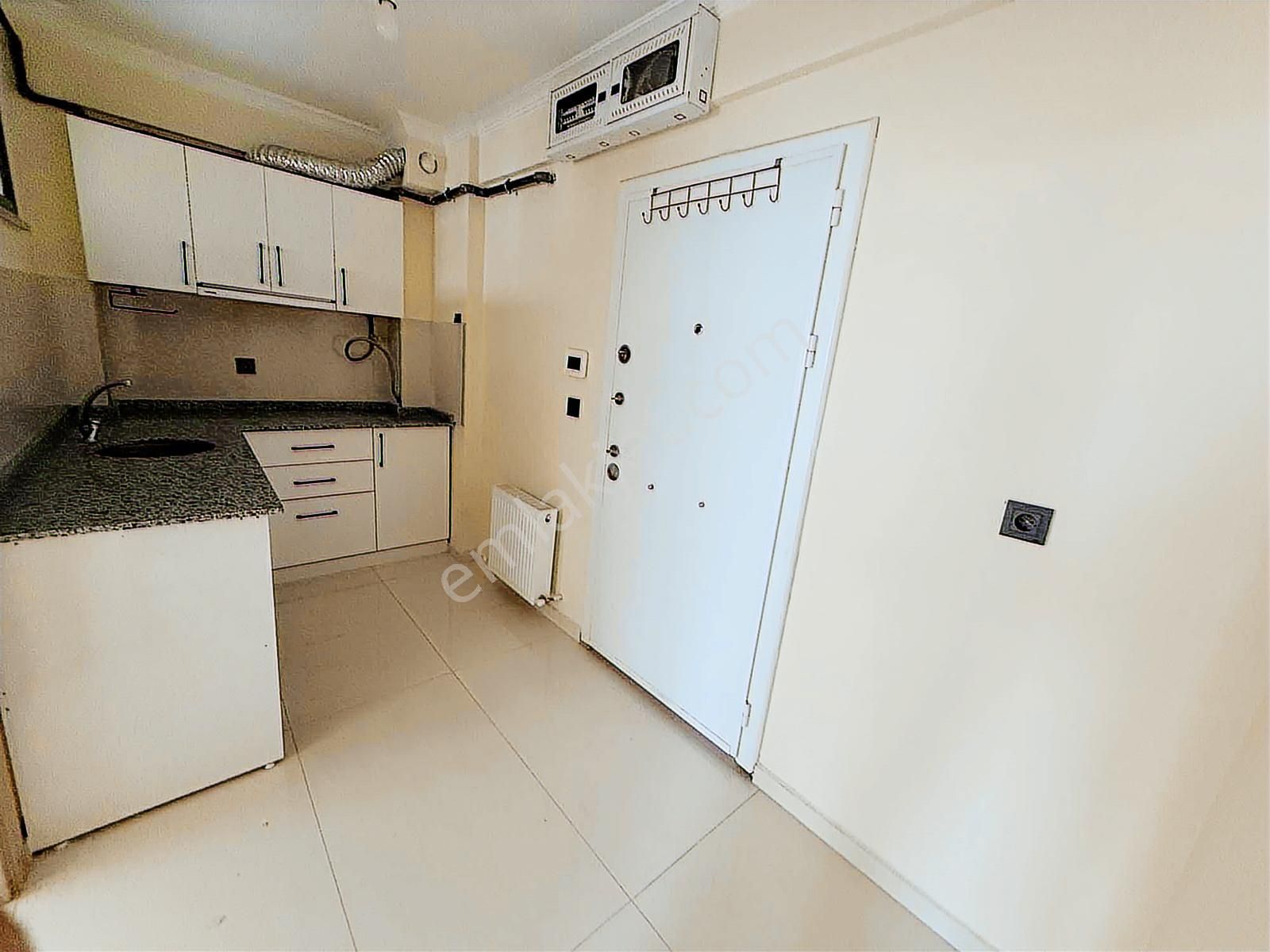 Özbey Emlaktan Çamlıca Mh Kiralık Ara Kat 1+1 - Görsel 4