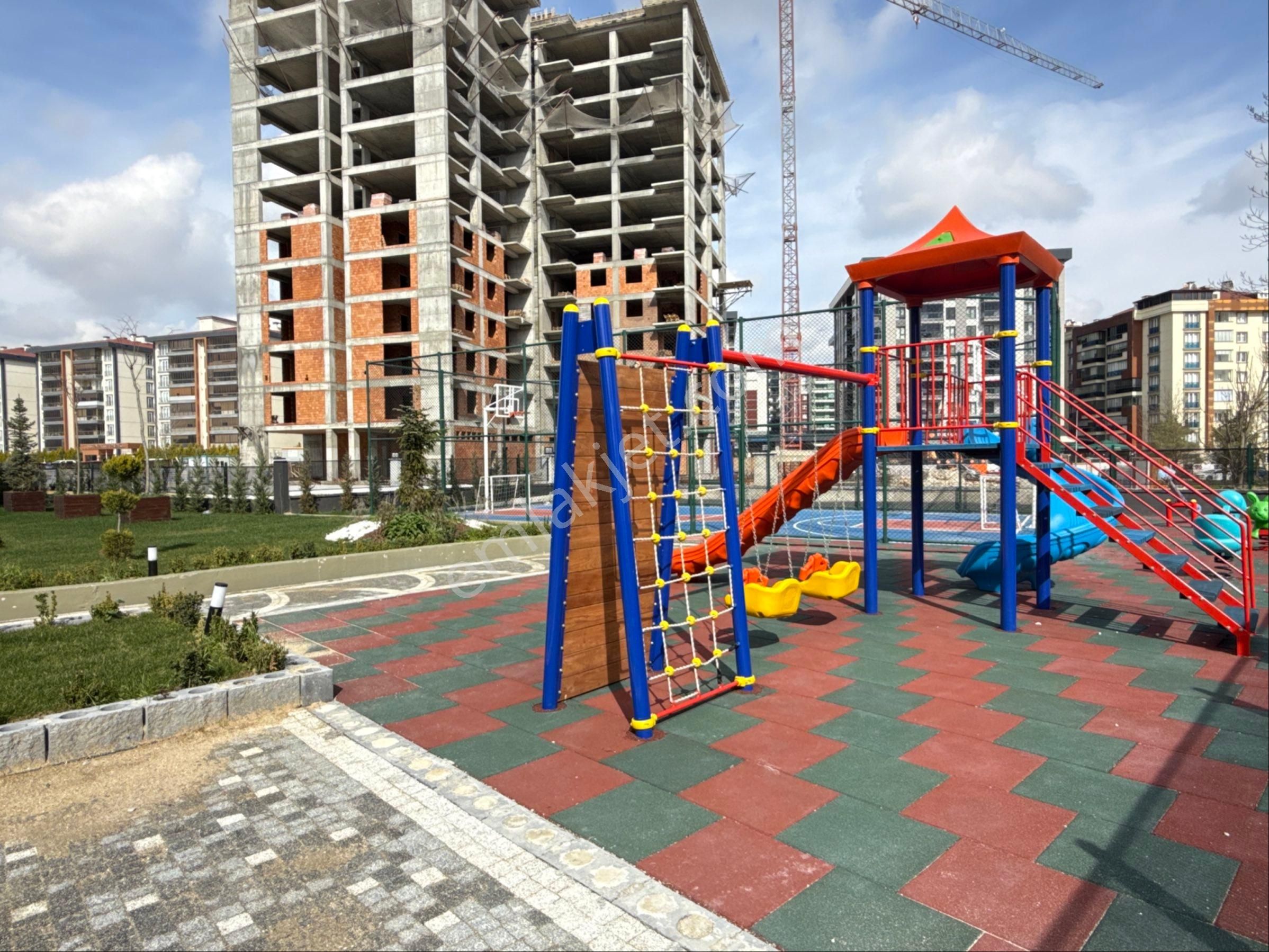 Çerkezköy Starbucks Arkası Sitede 2+0 Amerikan Mutfaklı Daire - Görsel 24