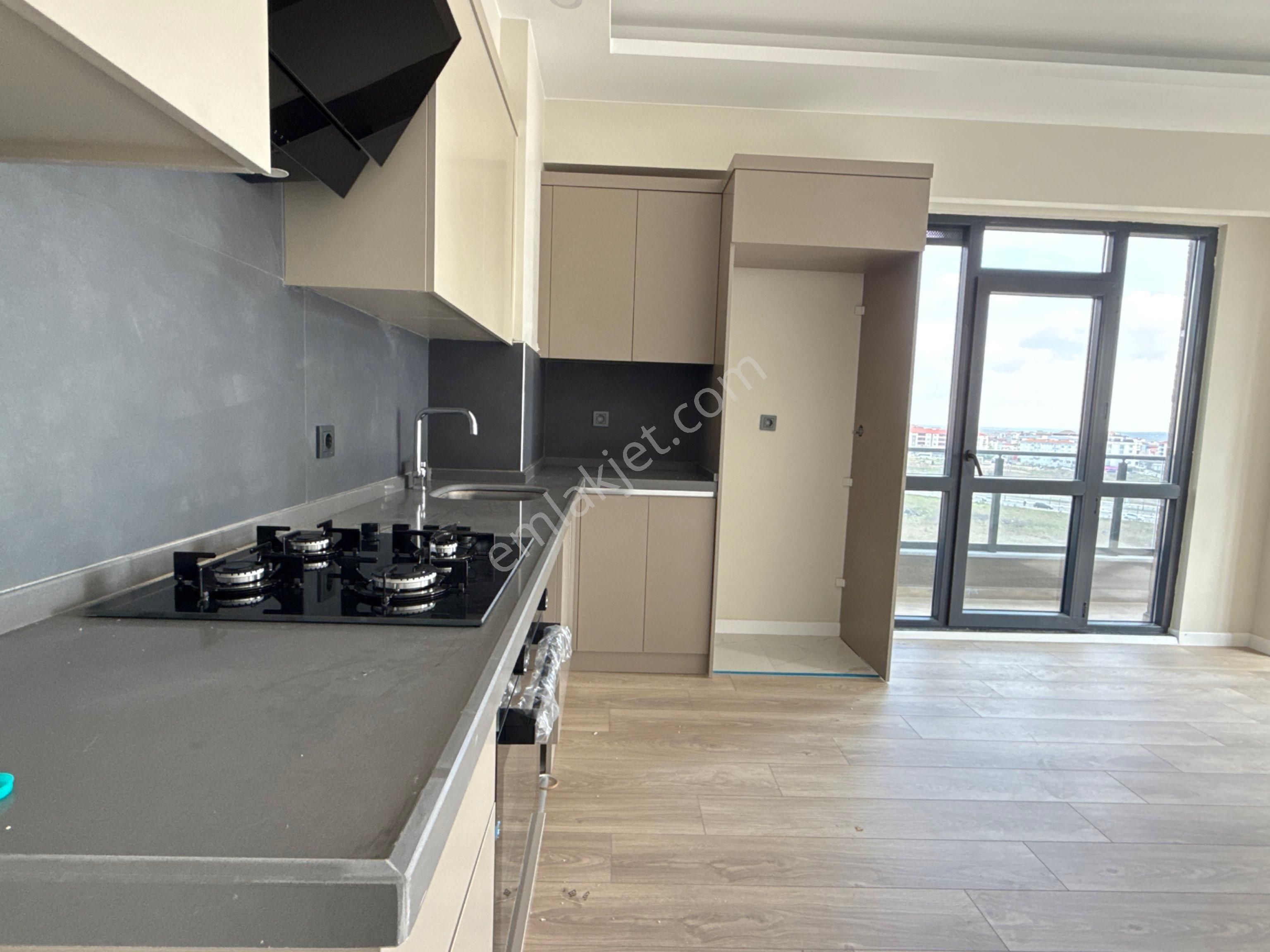 Çerkezköy Starbucks Arkası Sitede 2+0 Amerikan Mutfaklı Daire - Görsel 13