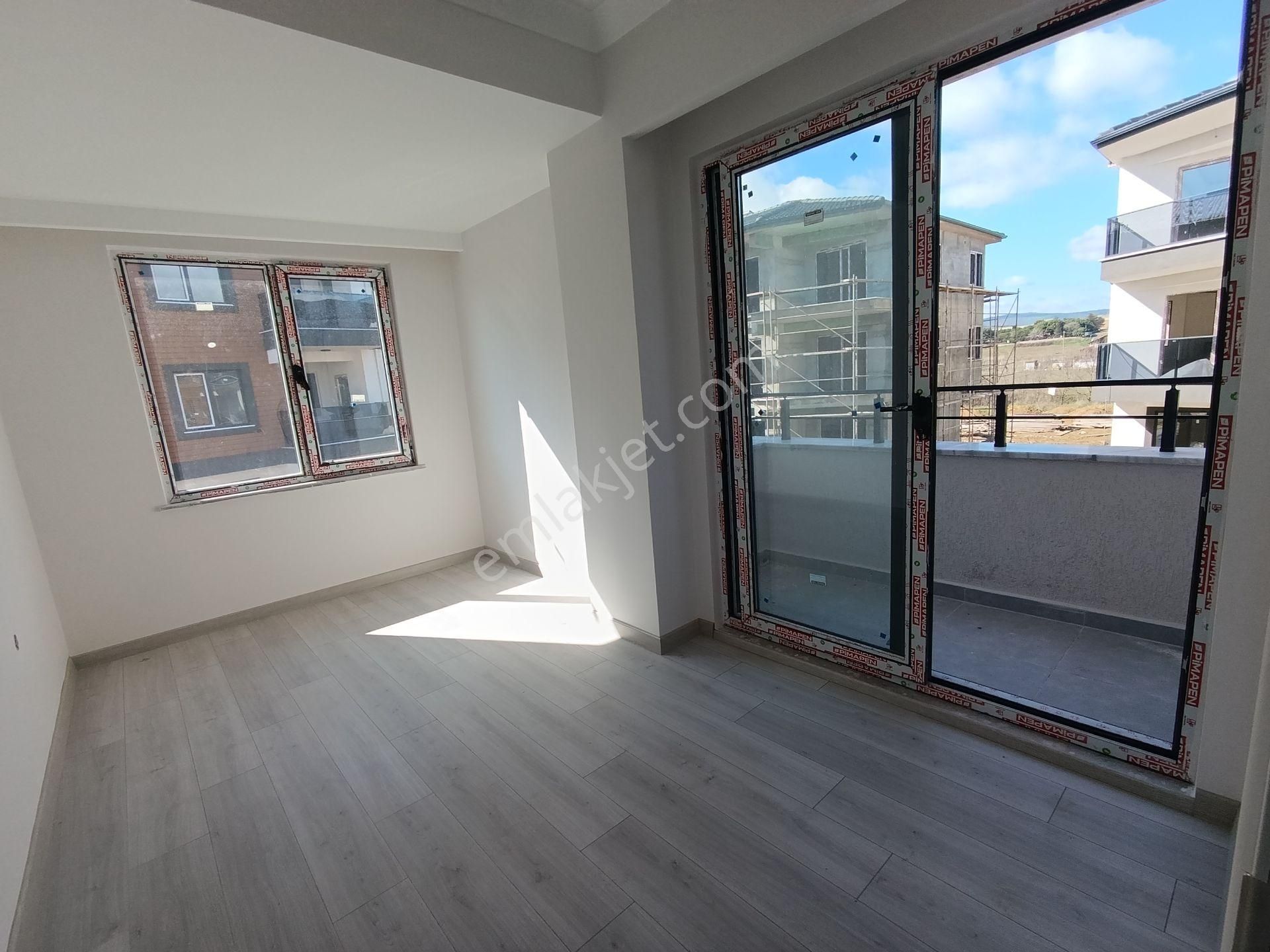 Havuzlu Sitede 2+1 Daire Farklı Alternatiflerimiz Mevcut Ayça Emlak - Görsel 15