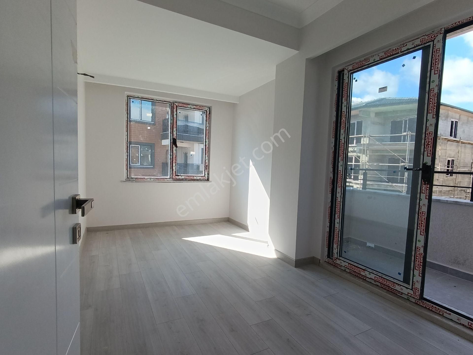 Havuzlu Sitede 2+1 Daire Farklı Alternatiflerimiz Mevcut Ayça Emlak - Görsel 6