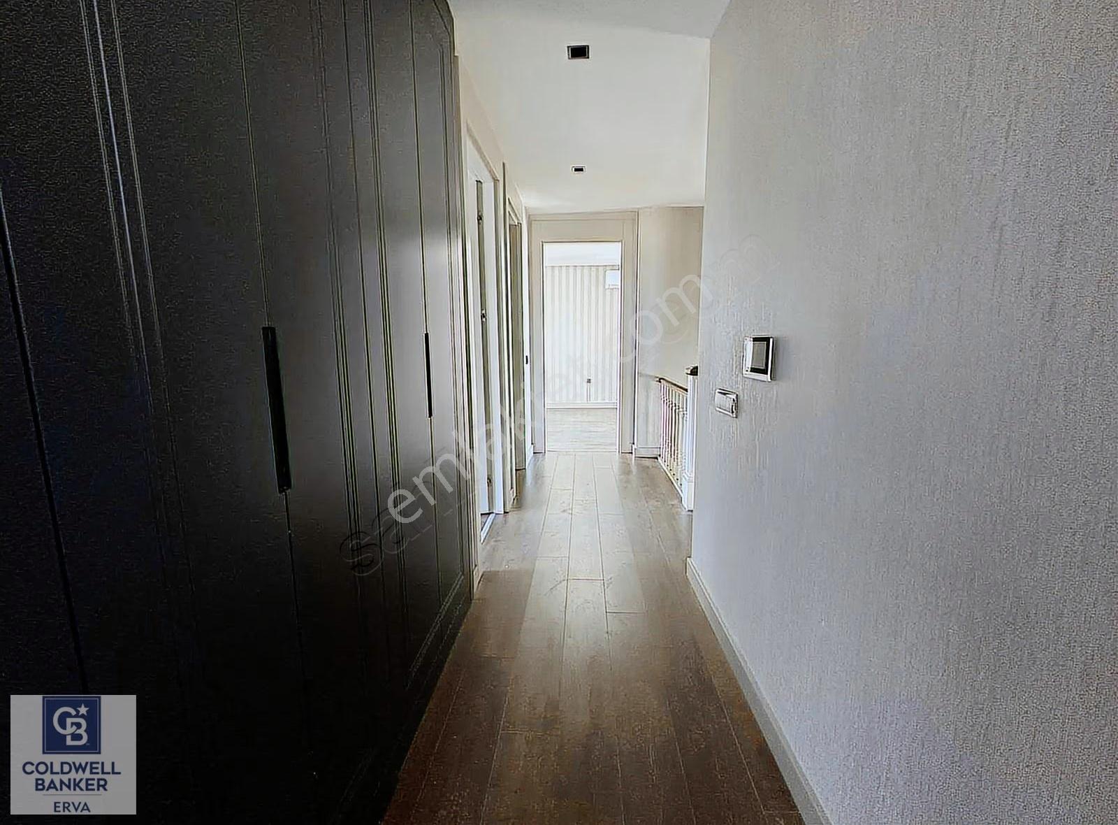 Bağlıcada Merkezi Konumda Site İçinde Full Yapılı 4+1 Villa - Görsel 14