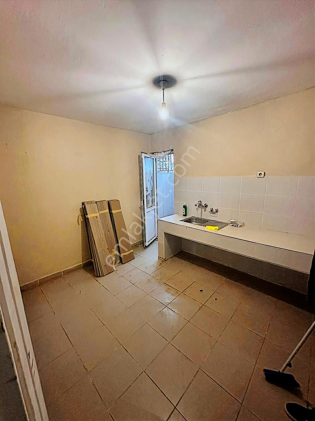 Yusufpaşa Hacı Bayram Mektebi Sokak 2+1 75m2 Bodrum Kat - Görsel 15